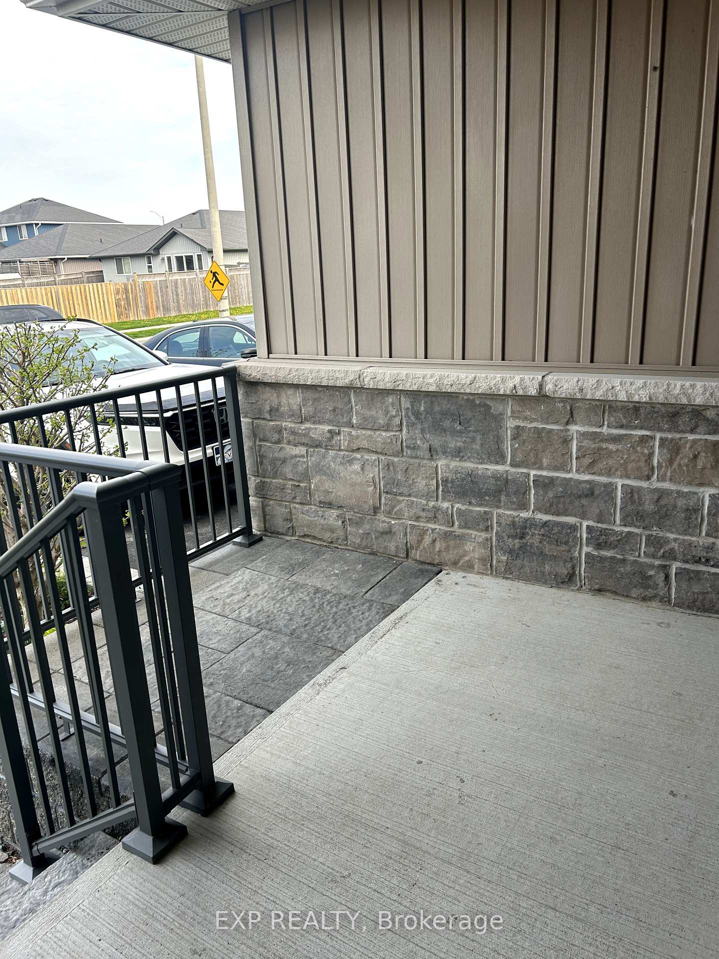 Photo 17 of 23 Glenview Crescent, Belleville, Belleville Ward — HOMEH