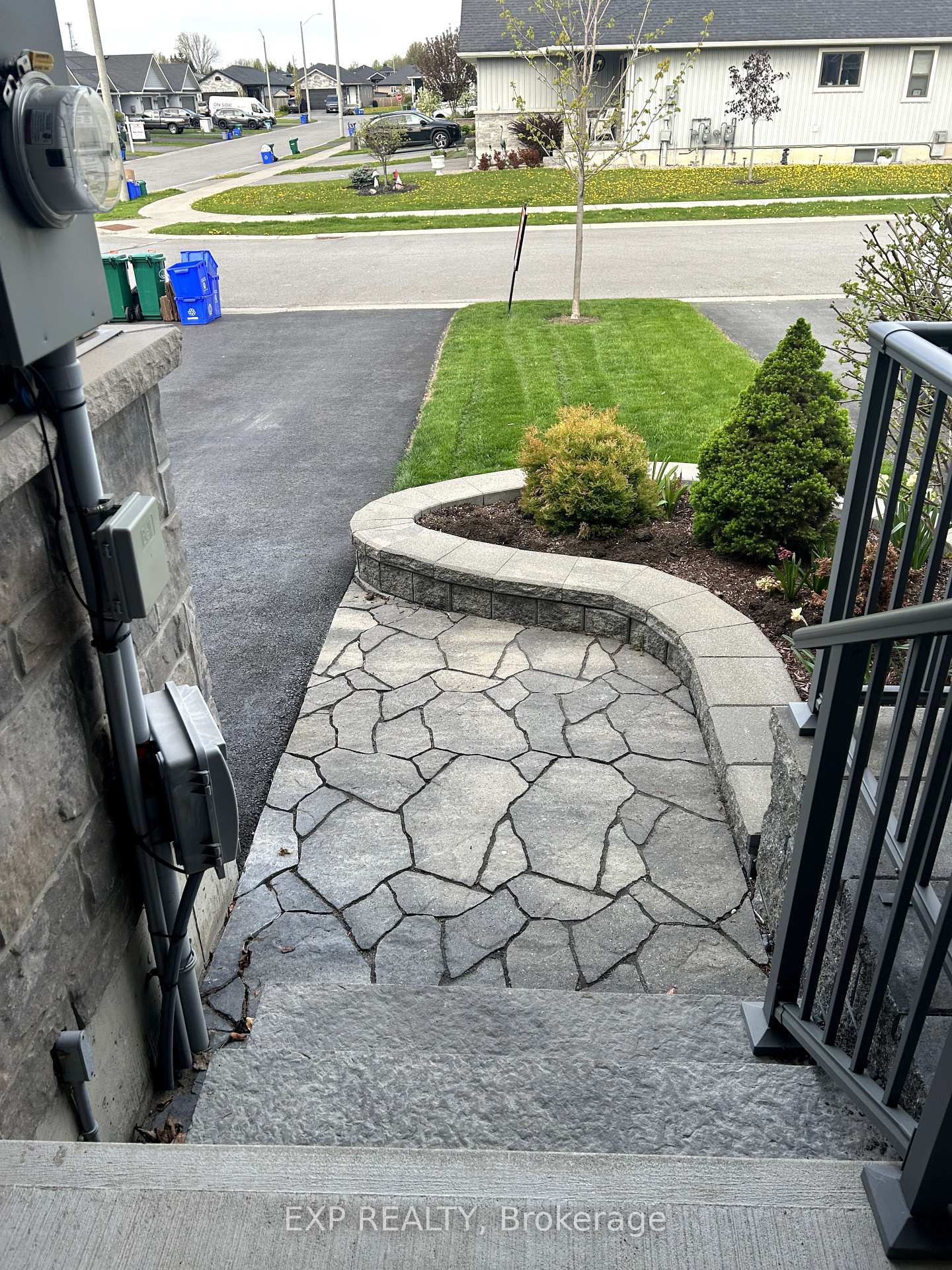 Photo 19 of 23 Glenview Crescent, Belleville, Belleville Ward — HOMEH