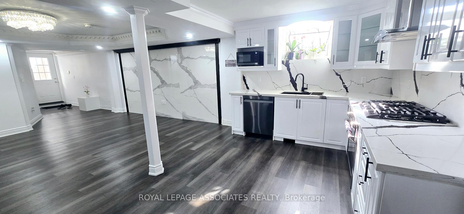 Photo 6 of 136 Smoothwater Terrace, Markham, Box Grove — HOMEH