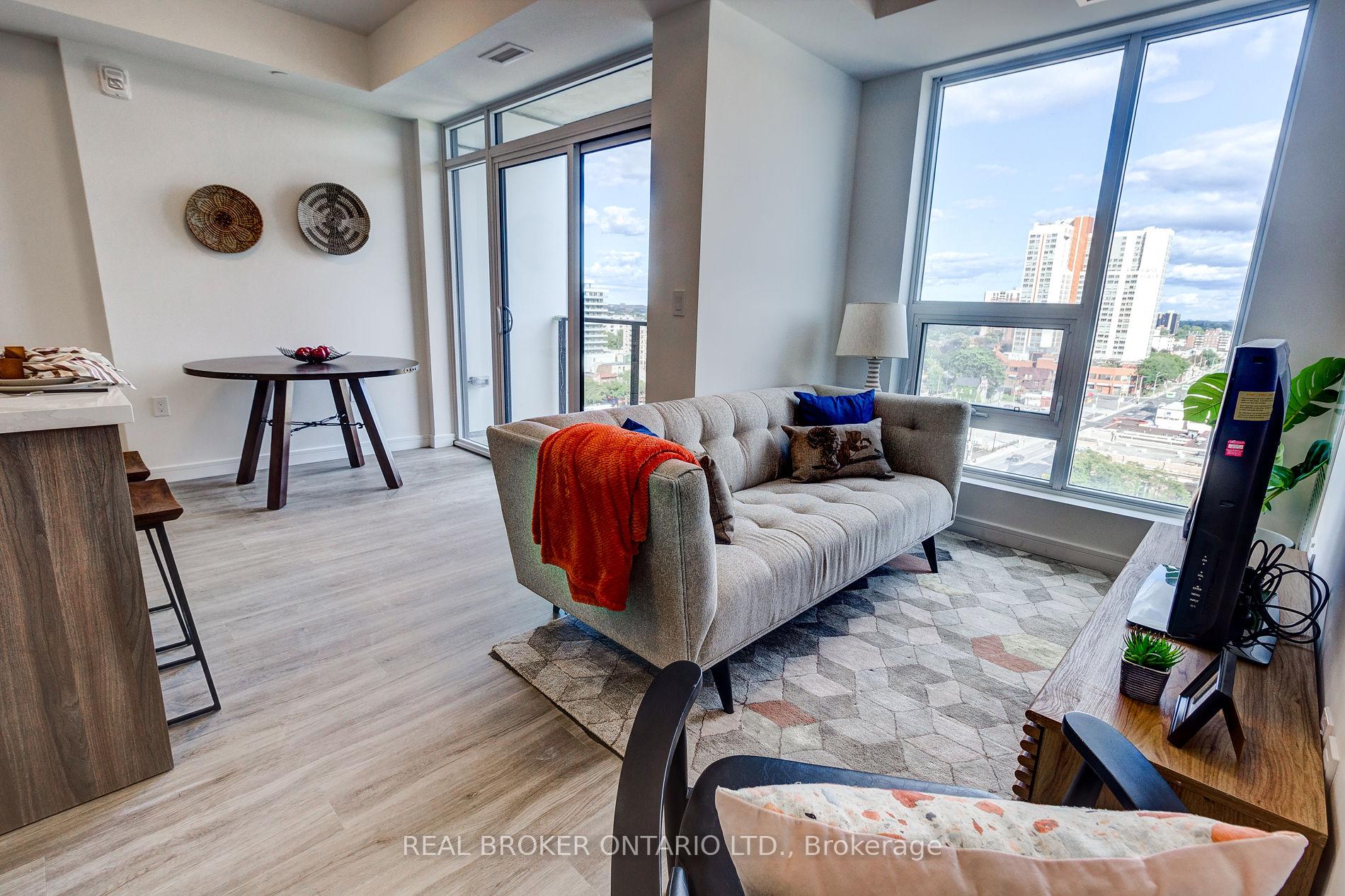 Photo 2 of Unit 1002, 49 Walnut Street S, Hamilton, Corktown — HOMEH