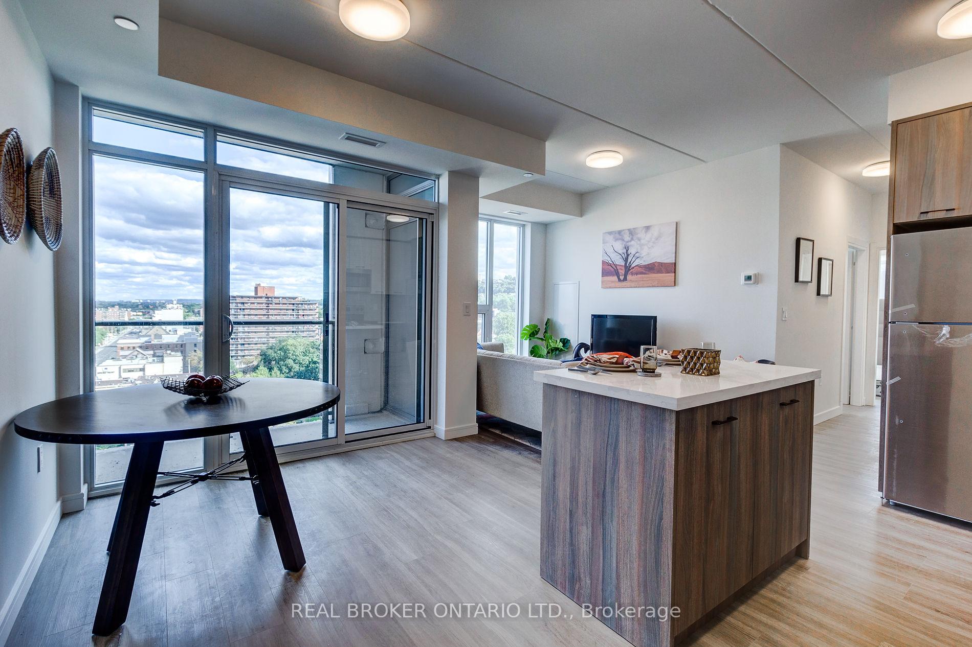 Photo 3 of Unit 1002, 49 Walnut Street S, Hamilton, Corktown — HOMEH