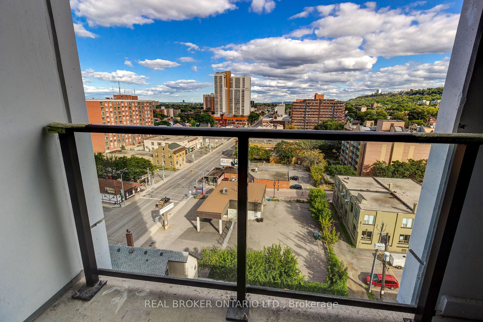 Photo 14 of Unit 1002, 49 Walnut Street S, Hamilton, Corktown — HOMEH