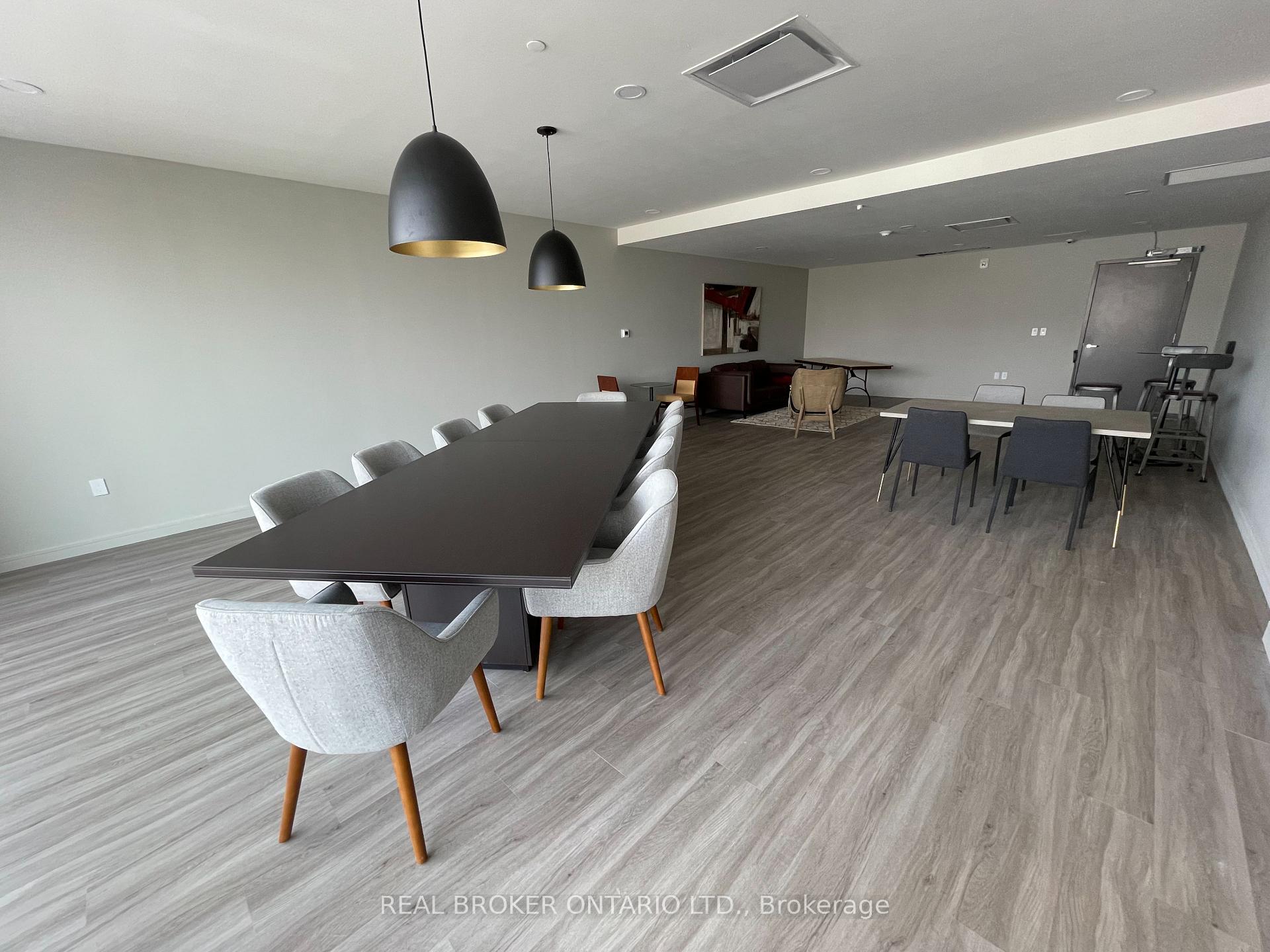 Photo 12 of Unit 1002, 49 Walnut Street S, Hamilton, Corktown — HOMEH