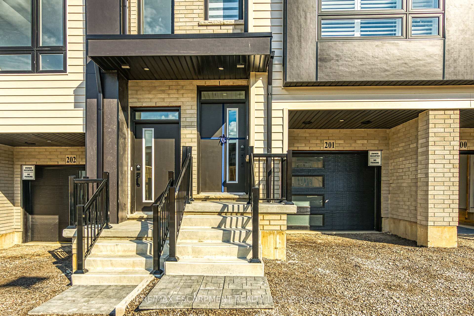 Photo 8 of Unit 201, 4040 Mountain Street, Lincoln, Beamsville — HOMEH