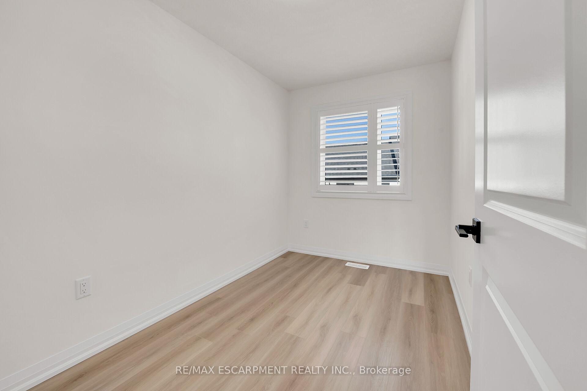 Photo 15 of Unit 201, 4040 Mountain Street, Lincoln, Beamsville — HOMEH