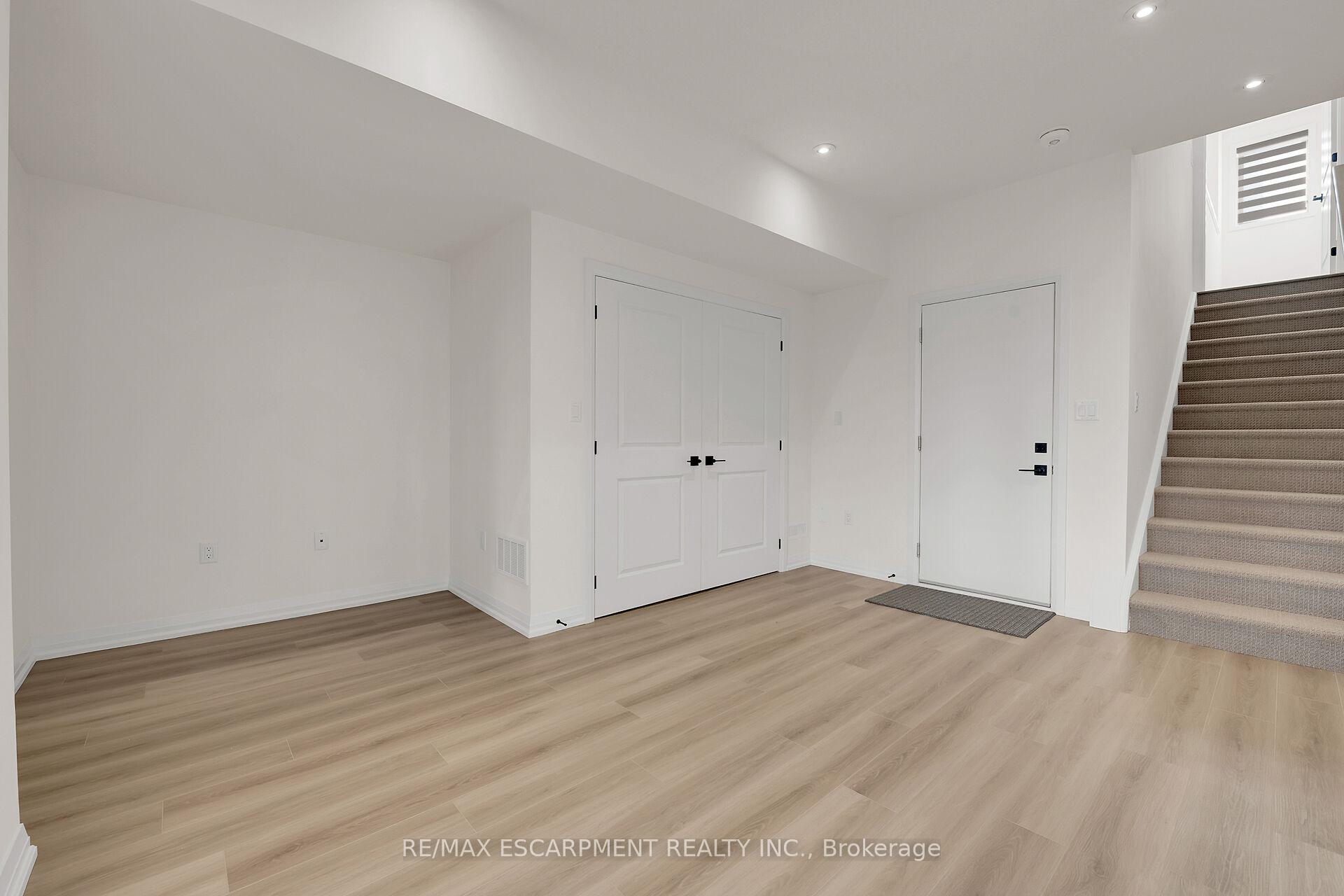 Photo 18 of Unit 201, 4040 Mountain Street, Lincoln, Beamsville — HOMEH