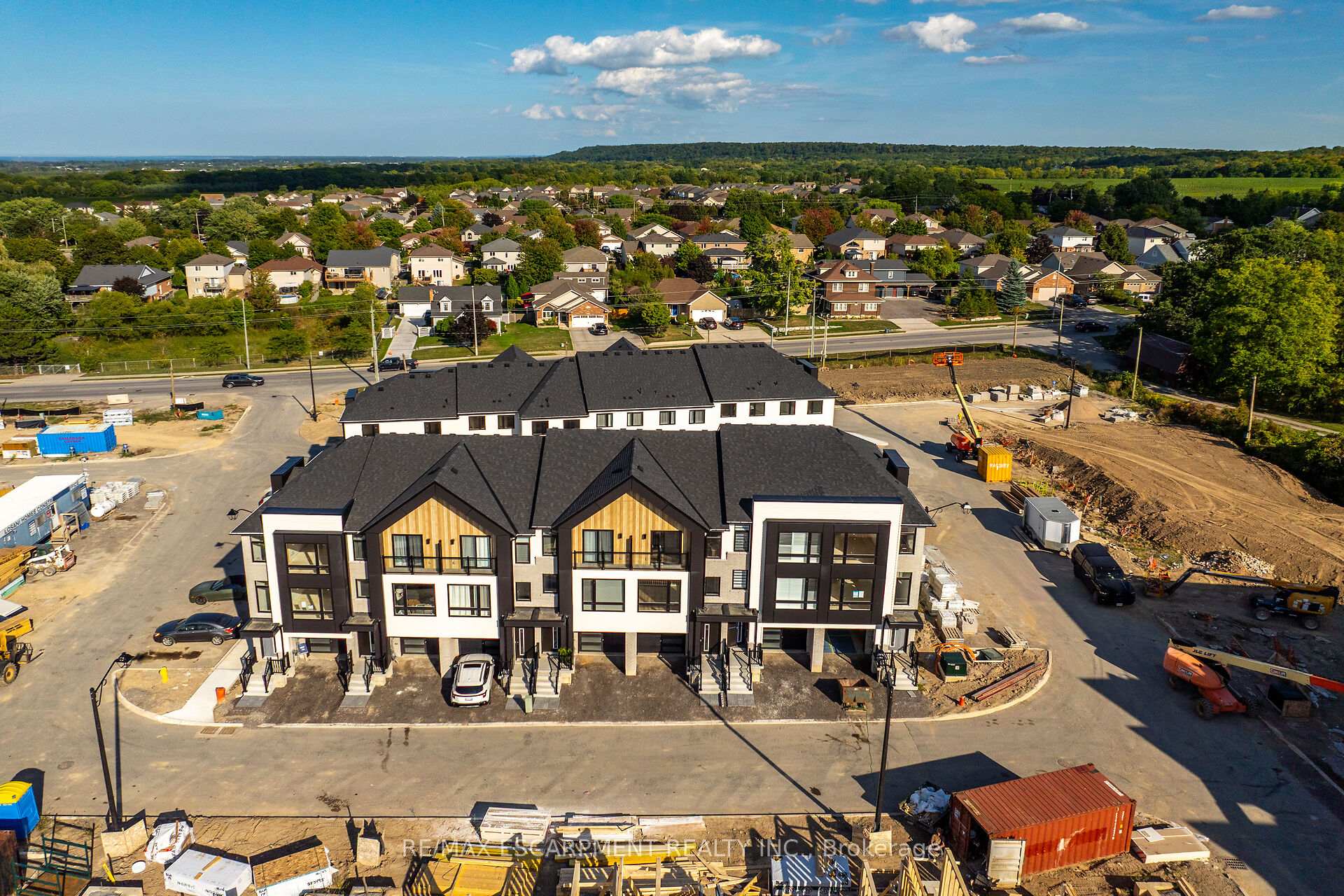 Photo 20 of Unit 201, 4040 Mountain Street, Lincoln, Beamsville — HOMEH