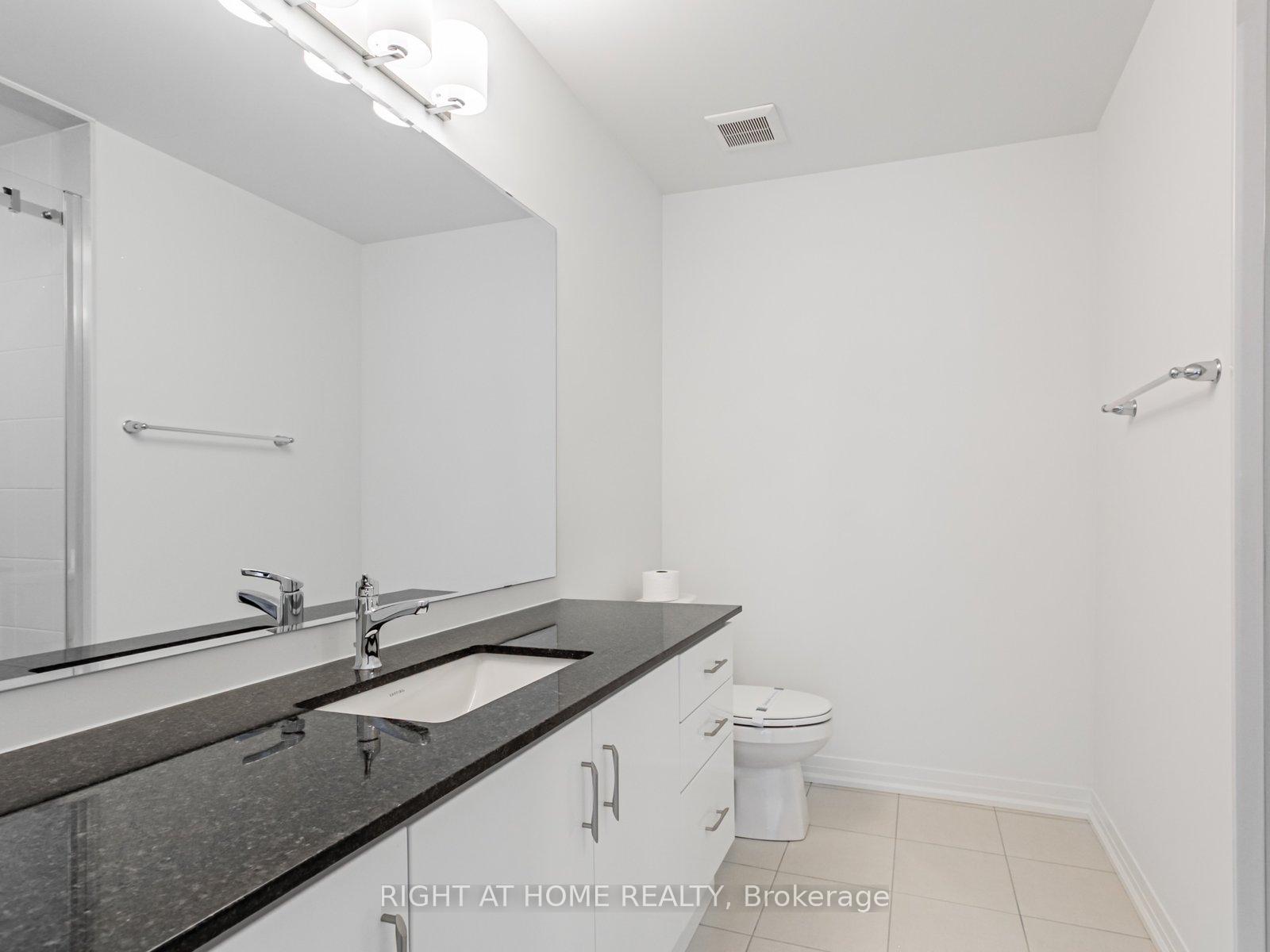 Photo 10 of 39 Moosehead Drive, Brampton, Northwest Brampton — HOMEH