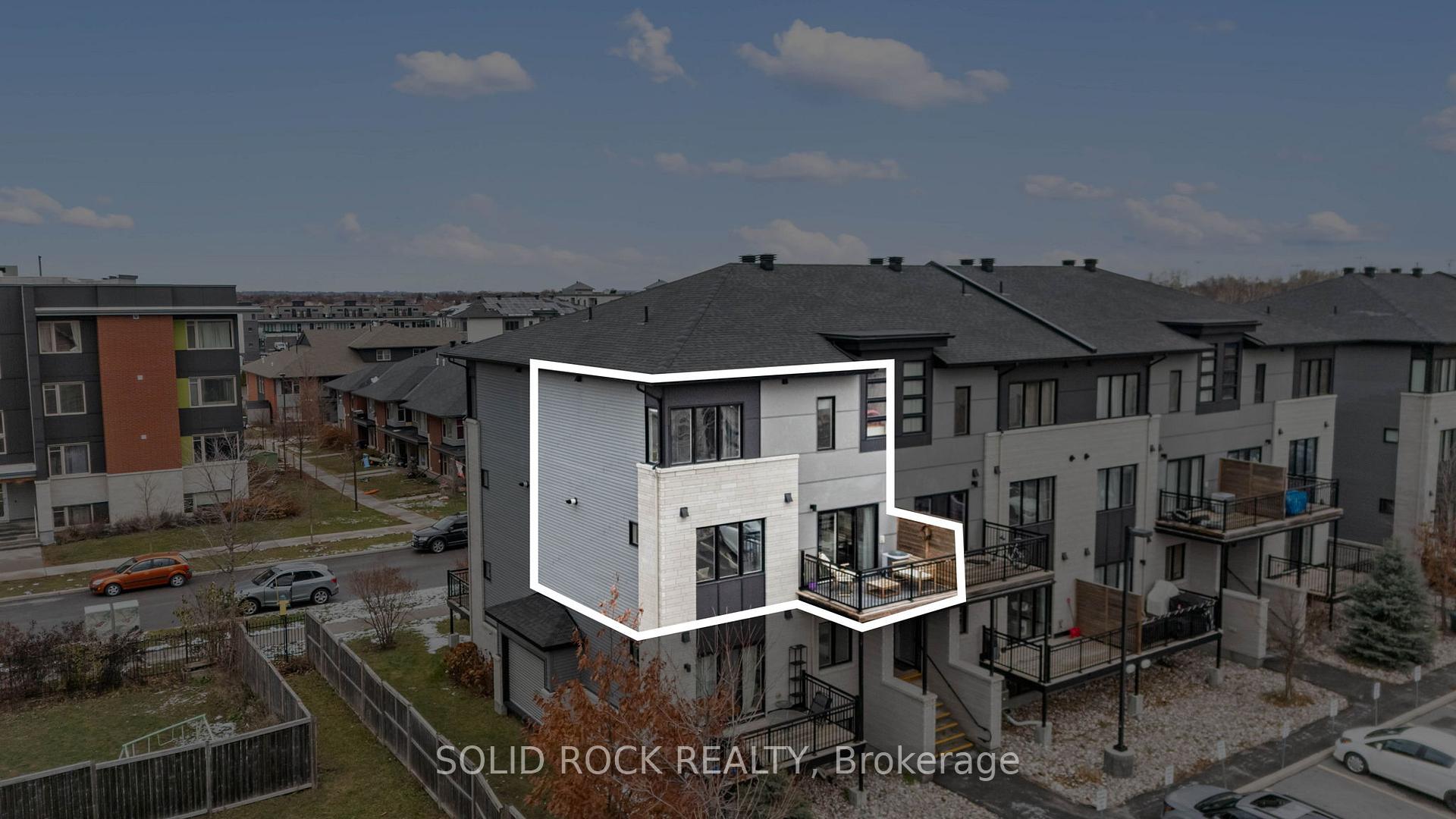 Front of Unit B, 442 Via Verona Avenue