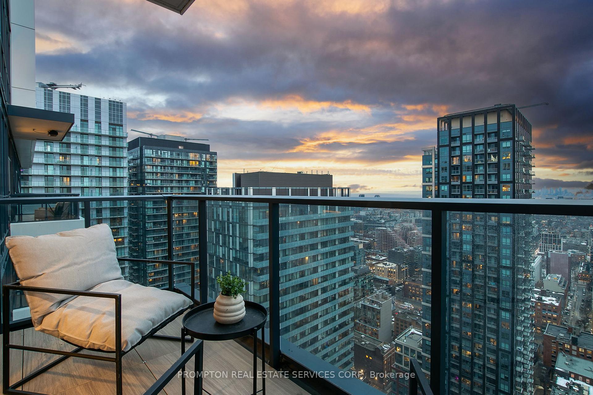 Photo 11 of Unit PH 5110, 38 Widmer Street, Toronto, Waterfront Communities — HOMEH