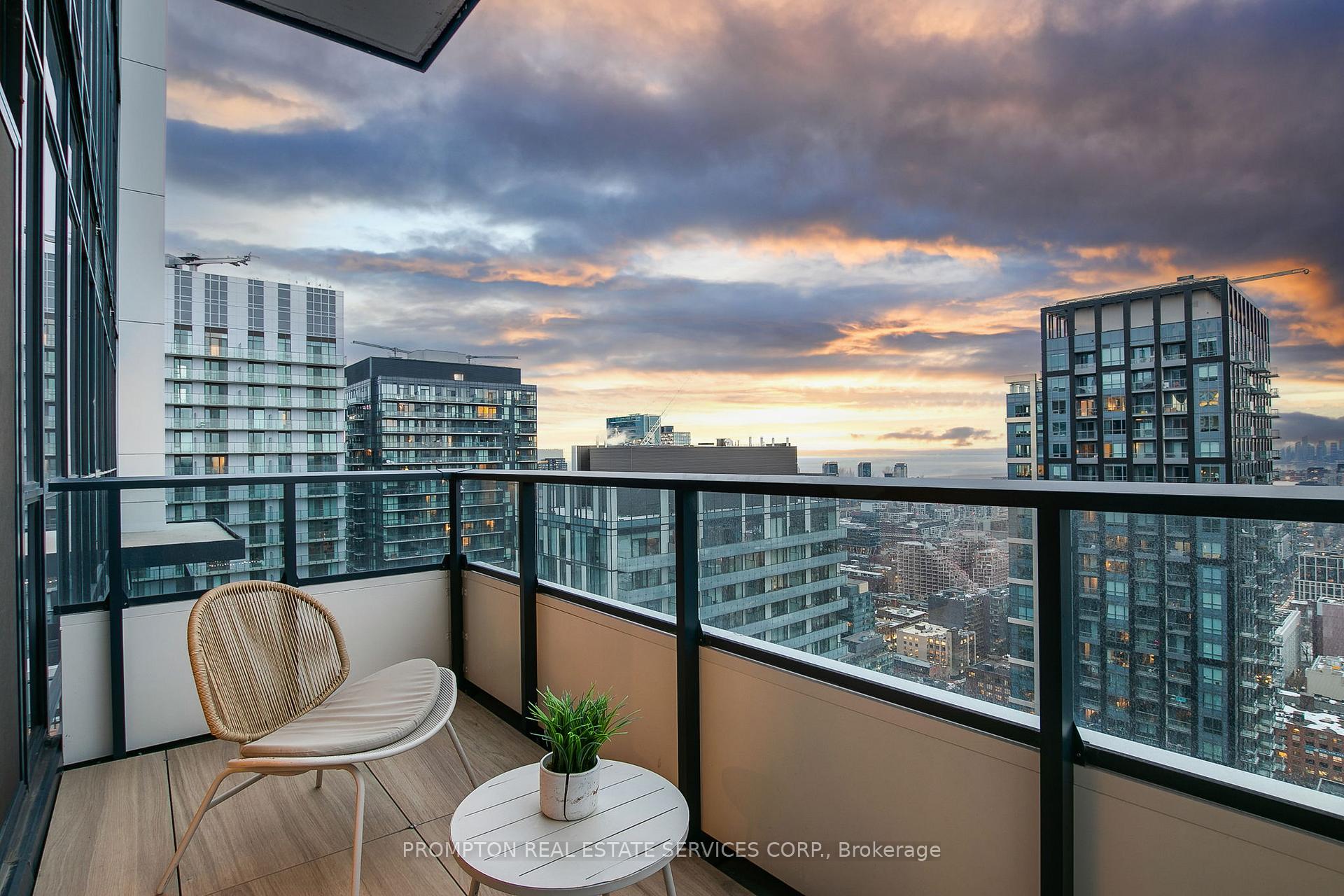 Photo 16 of Unit PH 5110, 38 Widmer Street, Toronto, Waterfront Communities — HOMEH
