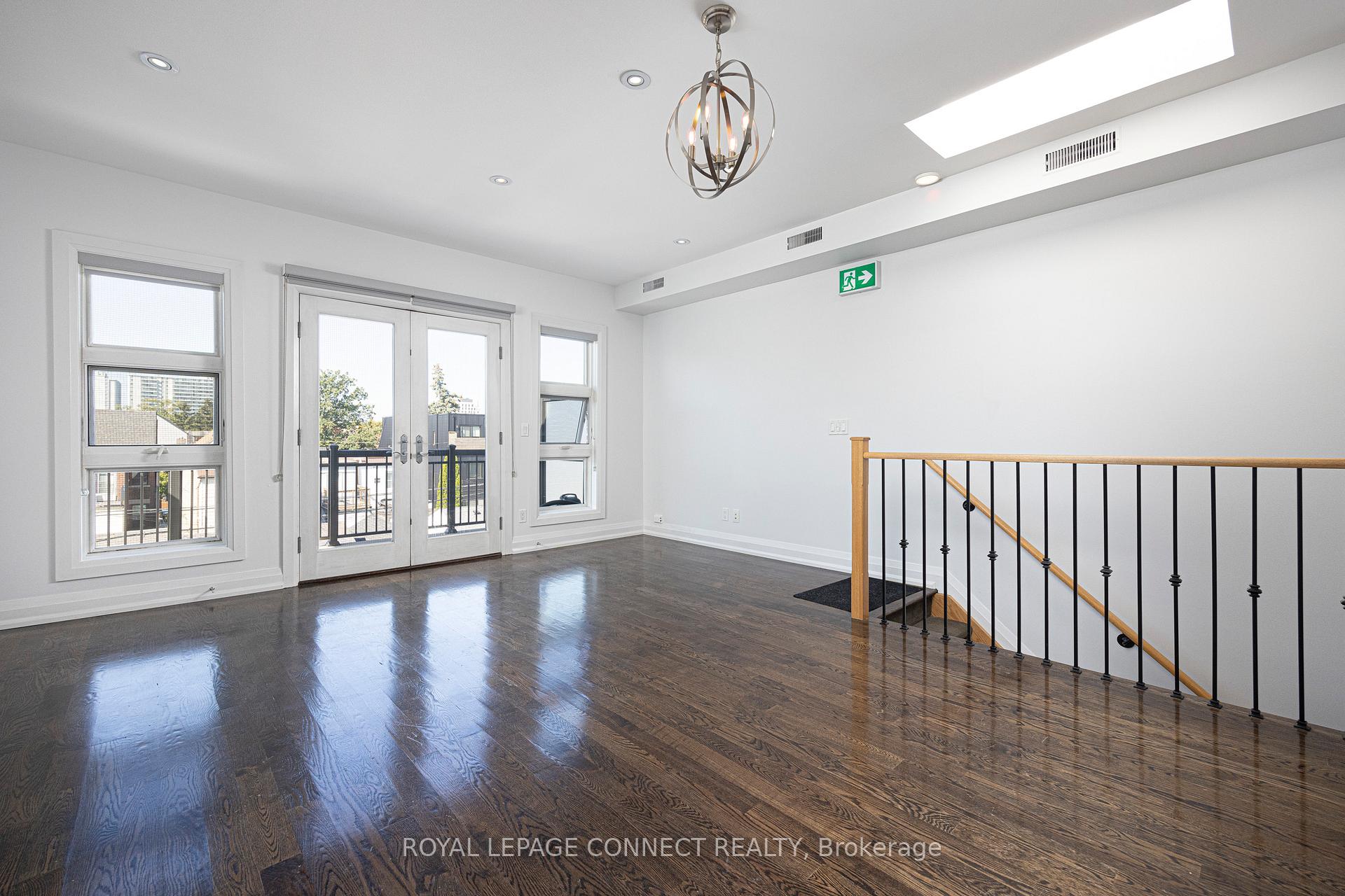 Photo 11 of Unit 3rd, 690 Shaw Street, Toronto, Palmerston-Little Italy — HOMEH
