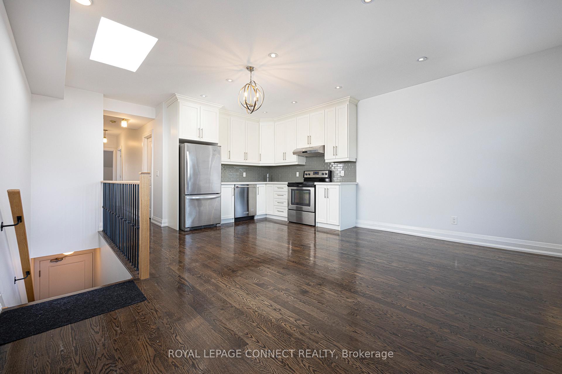 Photo 4 of Unit 3rd, 690 Shaw Street, Toronto, Palmerston-Little Italy — HOMEH