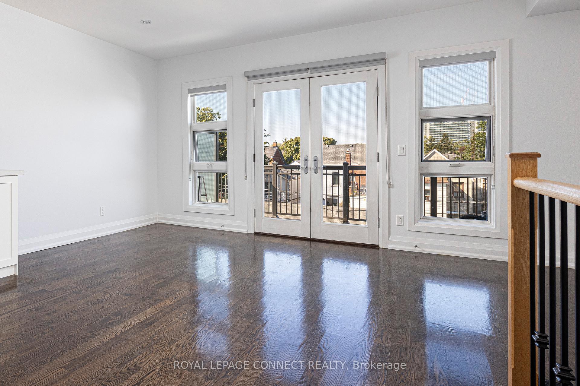 Photo 13 of Unit 3rd, 690 Shaw Street, Toronto, Palmerston-Little Italy — HOMEH