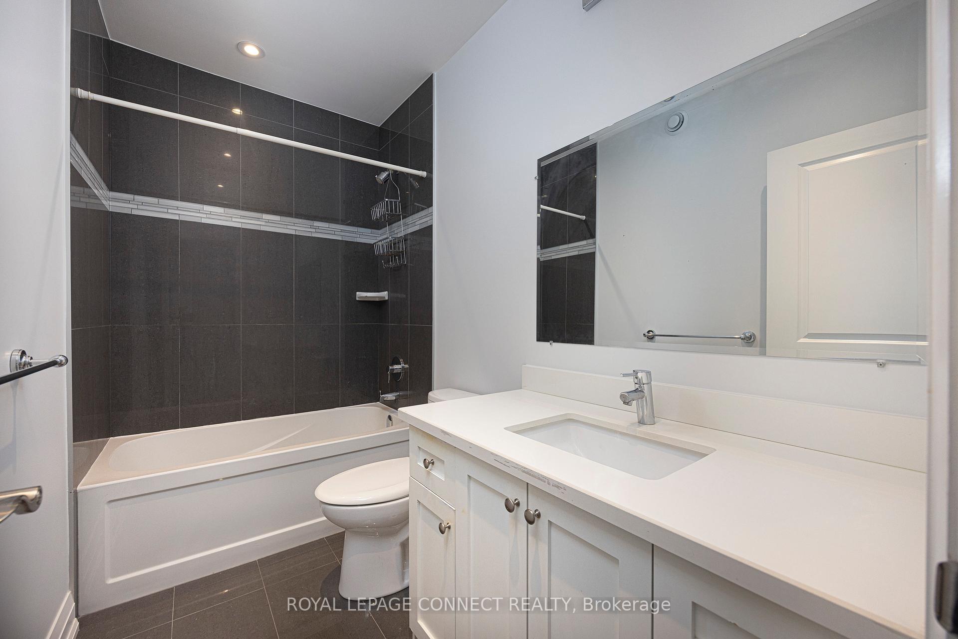 Photo 5 of Unit 3rd, 690 Shaw Street, Toronto, Palmerston-Little Italy — HOMEH