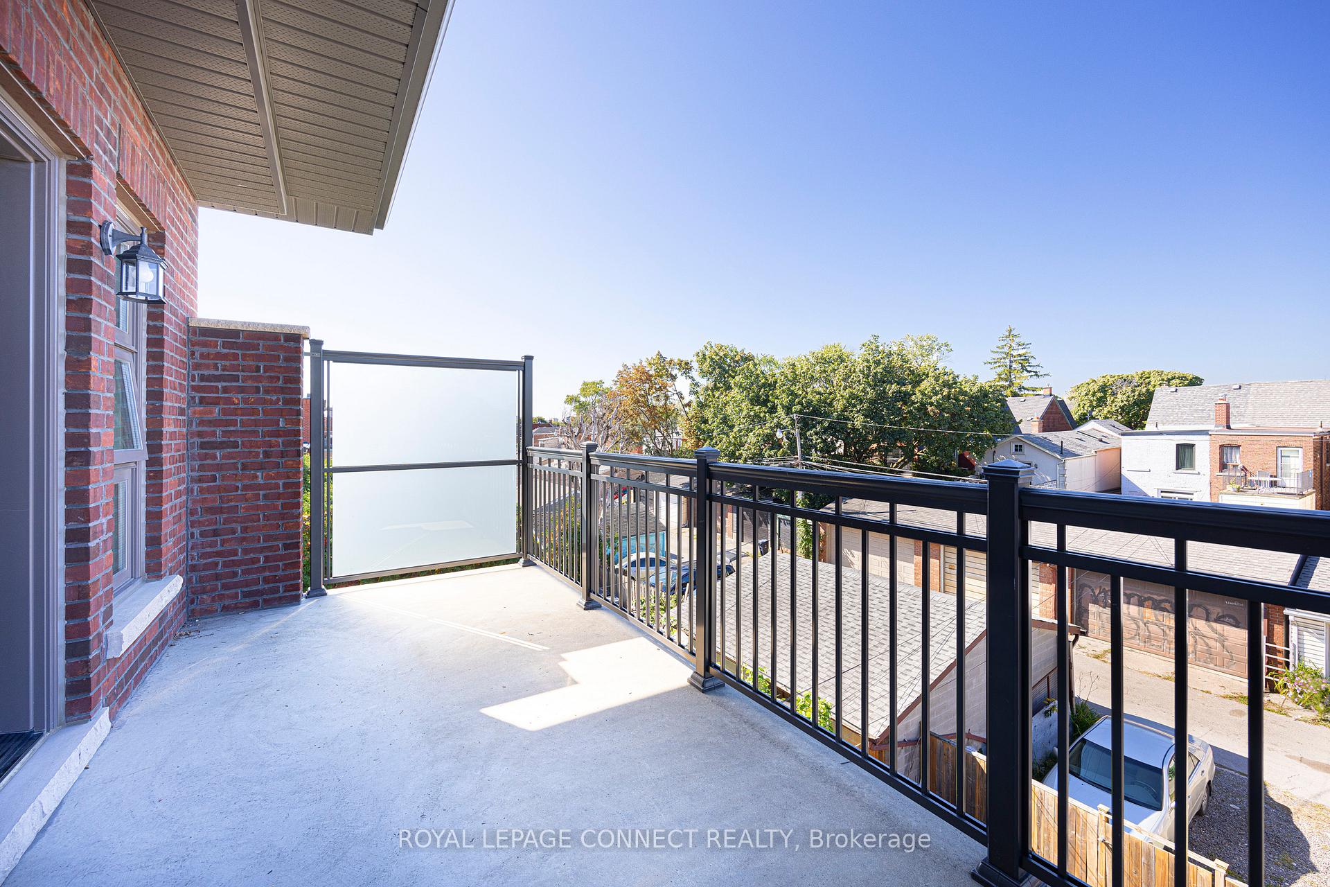 Photo 15 of Unit 3rd, 690 Shaw Street, Toronto, Palmerston-Little Italy — HOMEH