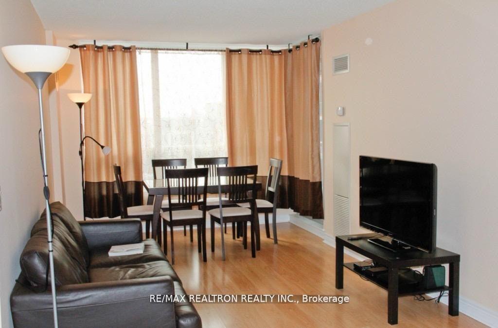 Photo 8 of Unit 309, 60 Disera Drive, Vaughan, Beverley Glen — HOMEH