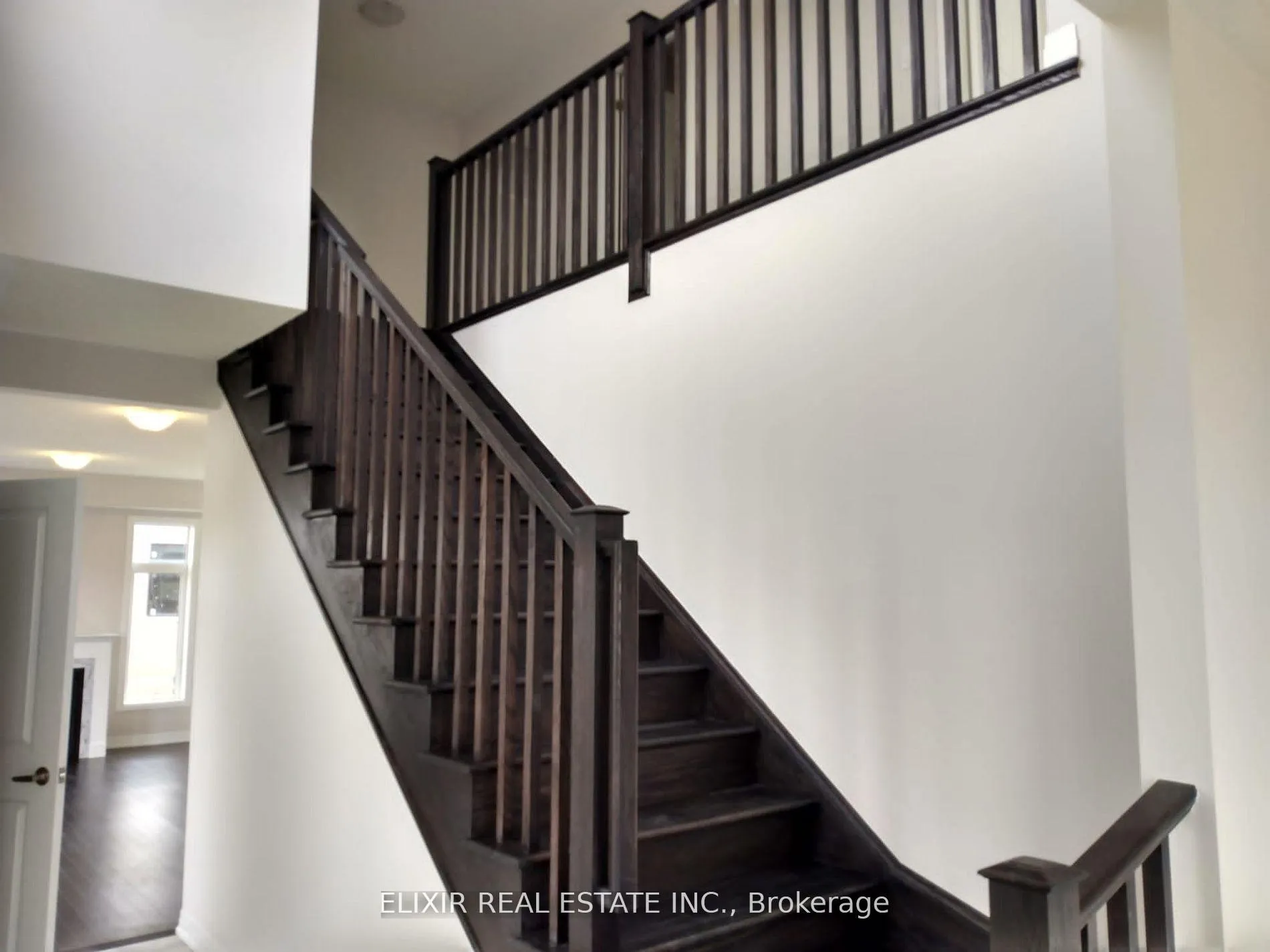 Photo 10 of 3 Weylie Street E, Hamilton, Mount Hope — HOMEH