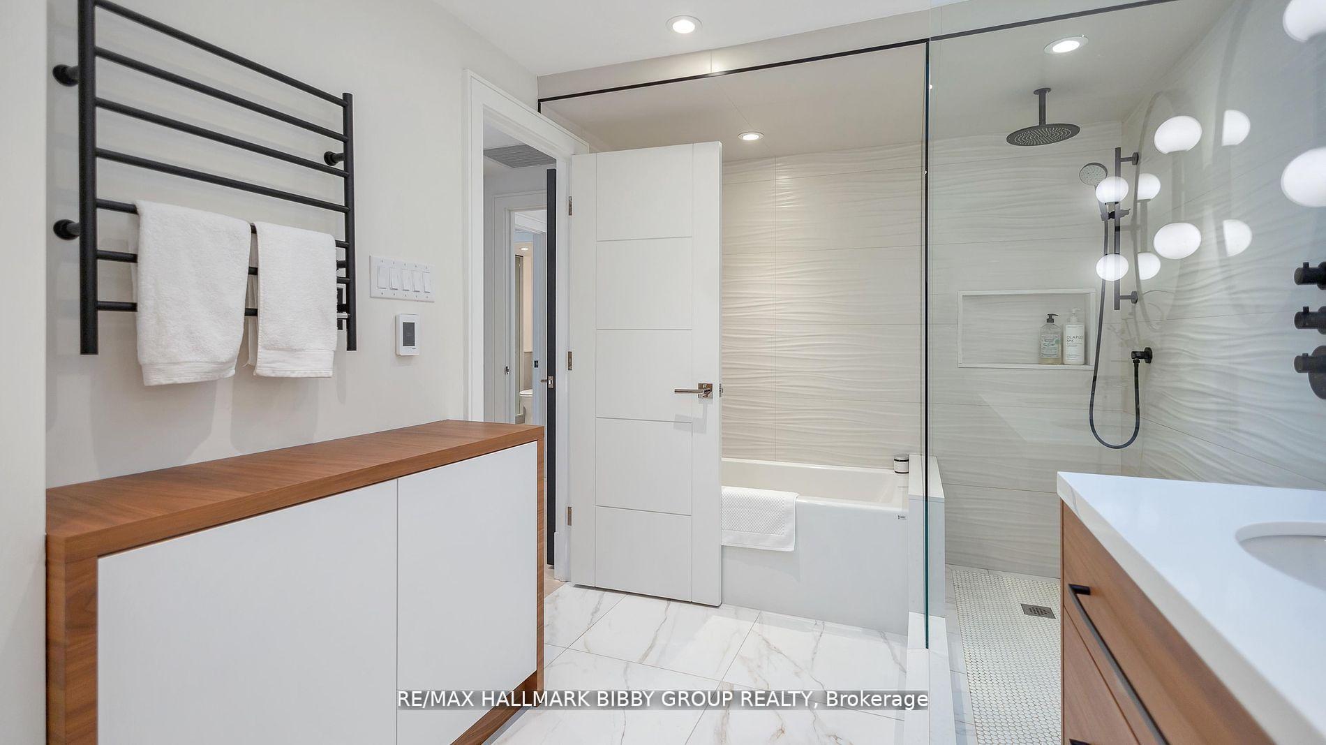 Photo 18 of Unit 613, 99 Harbour Square, Toronto, Waterfront Communities — HOMEH