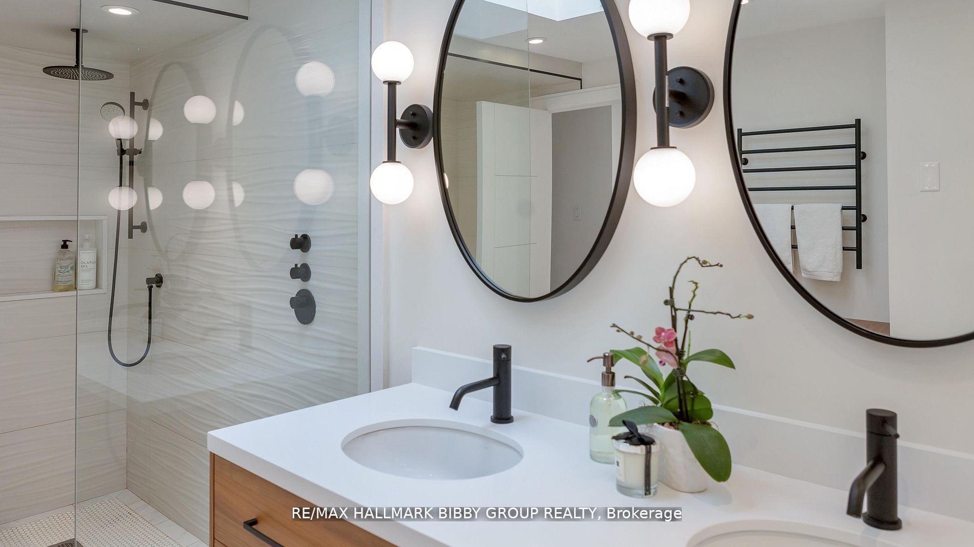 Photo 29 of Unit 613, 99 Harbour Square, Toronto, Waterfront Communities — HOMEH