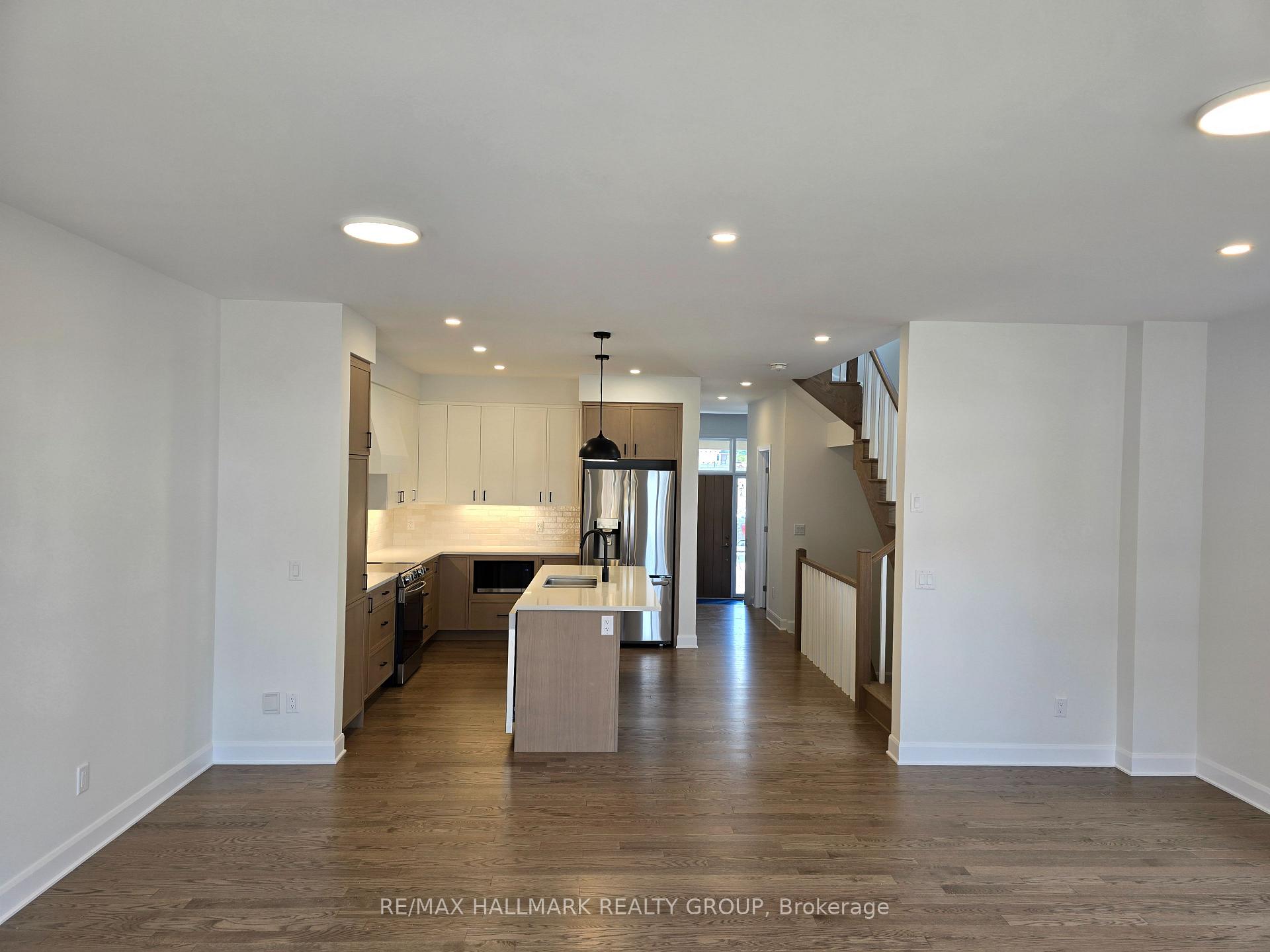 Photo 14 of 1328 Whitlow Grass Way, Ottawa, Kanata - Rural Kanata (Central) — HOMEH