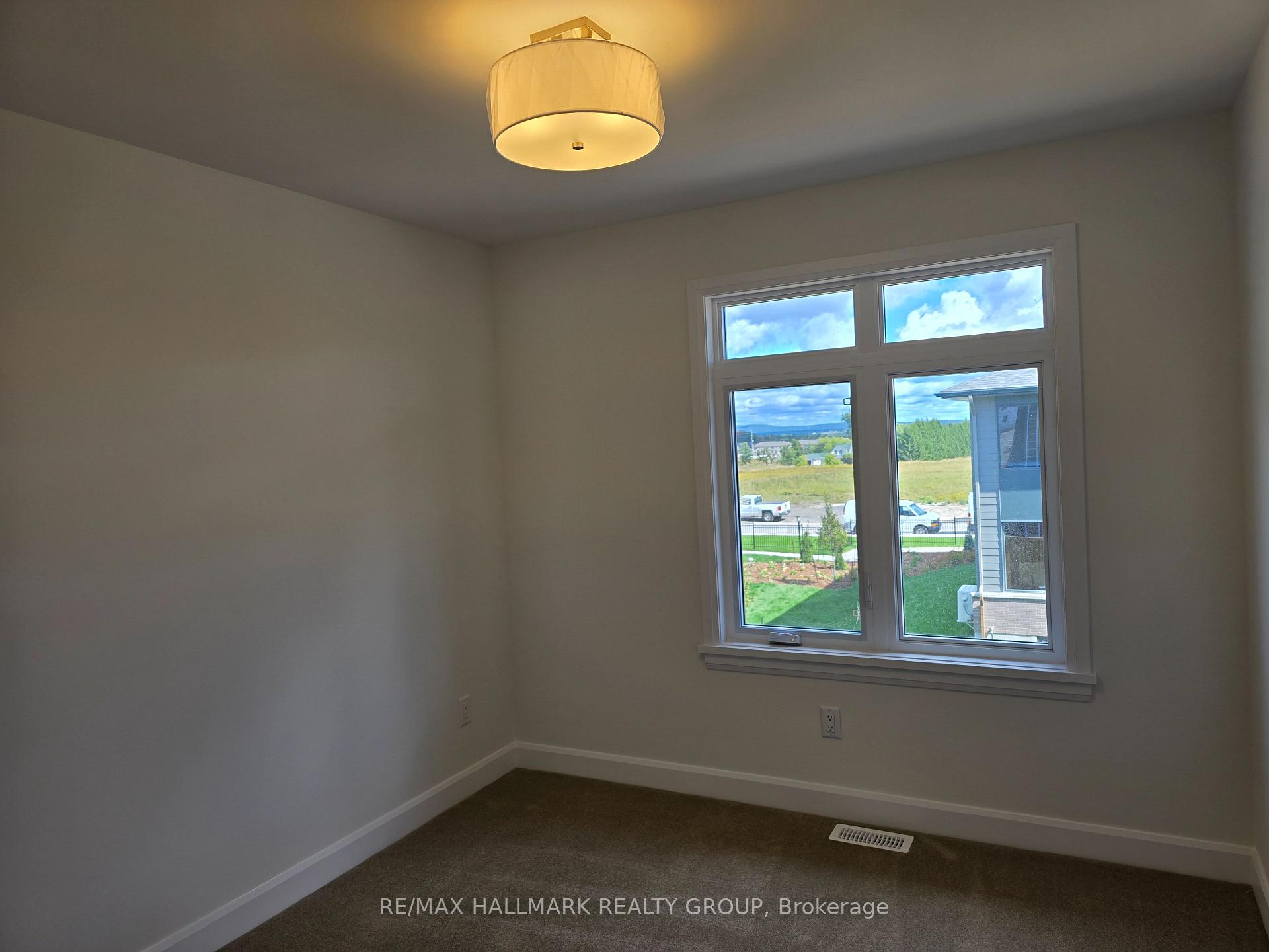Photo 12 of 1328 Whitlow Grass Way, Ottawa, Kanata - Rural Kanata (Central) — HOMEH