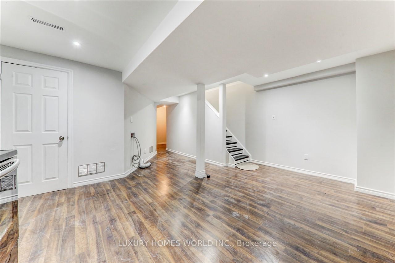 Photo 3 of 81 Charles Brown (BSMT) Road, Markham, Cedarwood — HOMEH