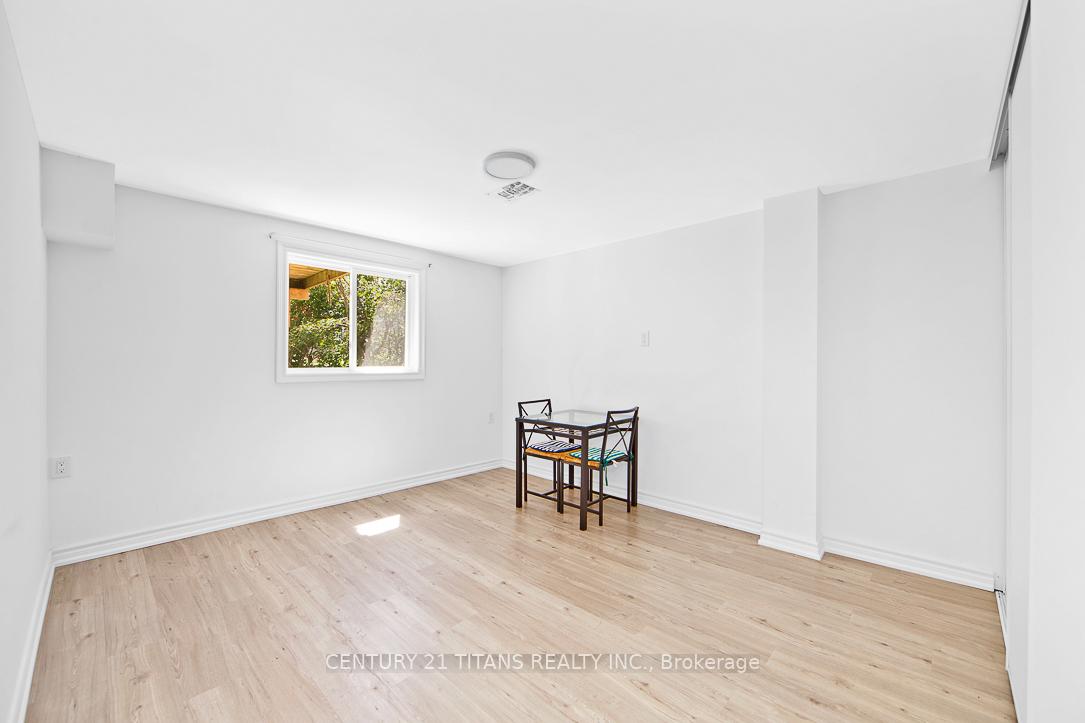 Photo 15 of 75 Cornwall Drive, Ajax, Central — HOMEH