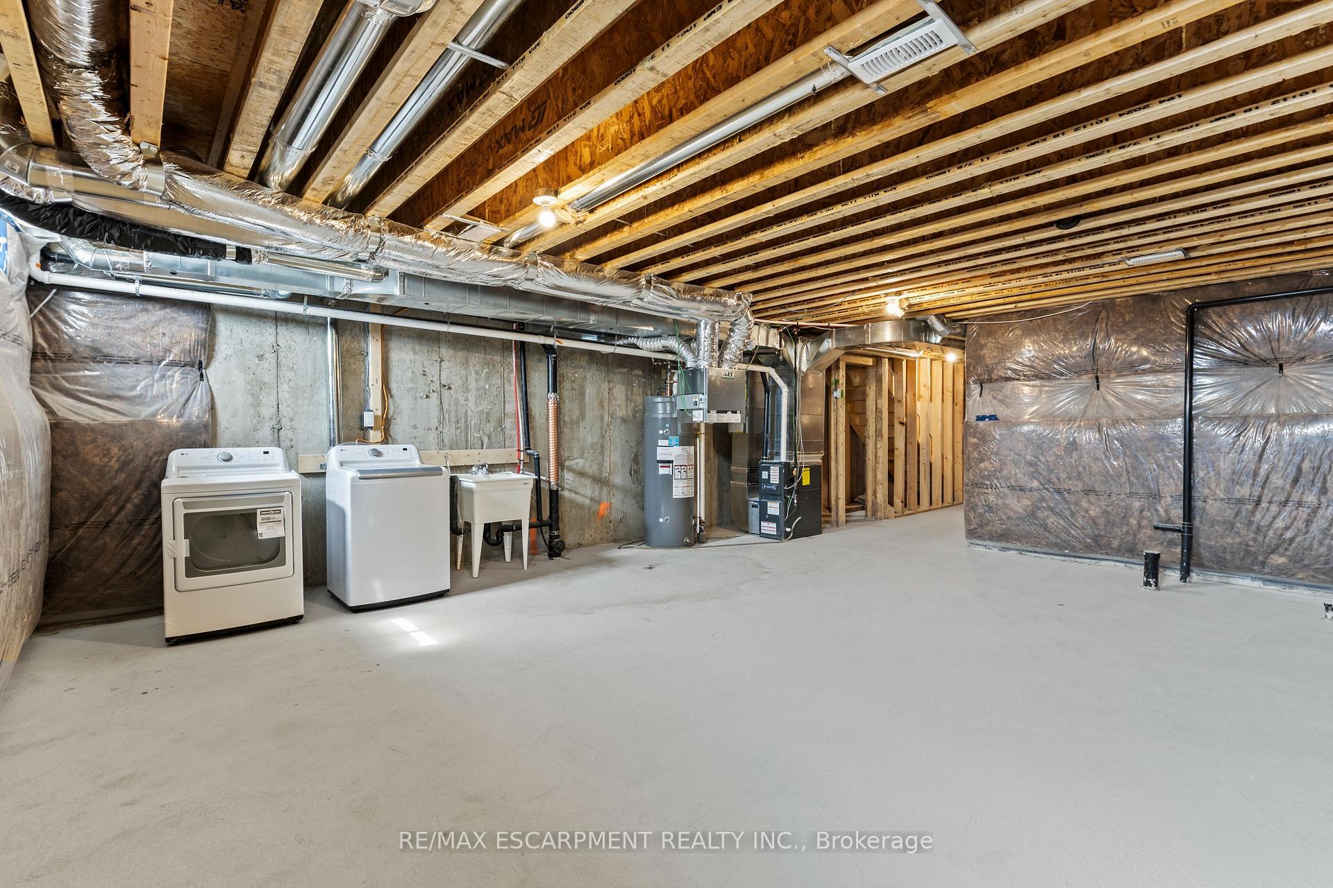 Photo 12 of 129 Alway Road, Hamilton, Binbrook — HOMEH