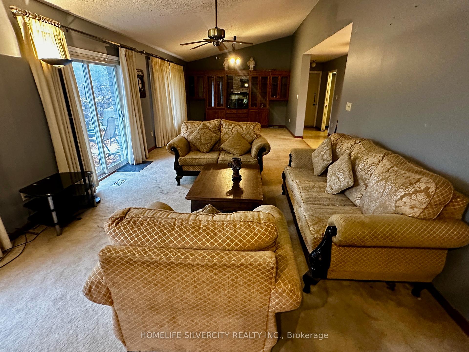 Photo 4 of 15216 Dixie Road, Caledon, Rural Caledon — HOMEH