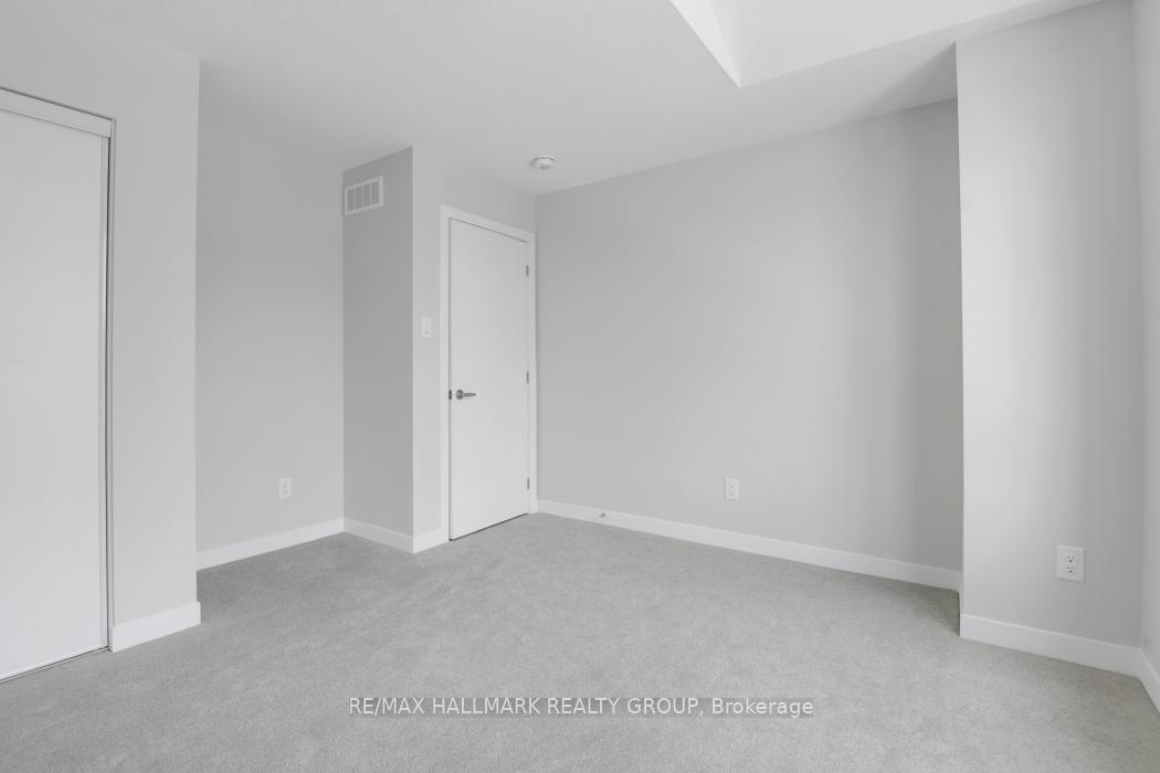 Photo 18 of 163 Conservancy Drive, Ottawa, Barrhaven - Heritage Park — HOMEH