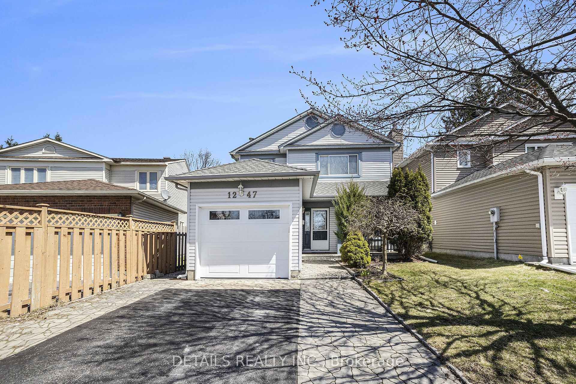 Front of 1247 Joseph Drouin Avenue