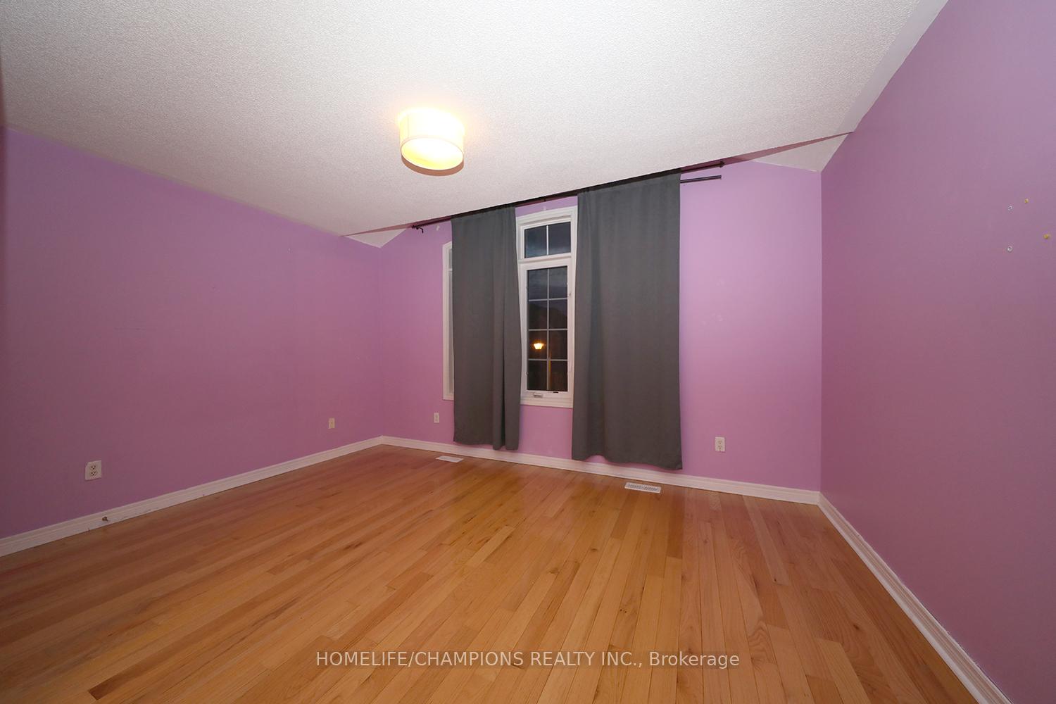 Photo 12 of 17 Coyle Street, Ajax, Northeast Ajax — HOMEH