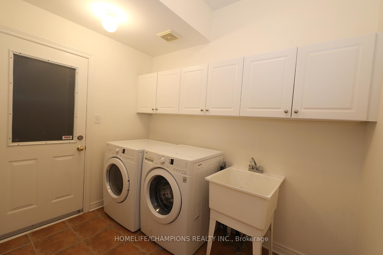 Photo 6 of 17 Coyle Street, Ajax, Northeast Ajax — HOMEH