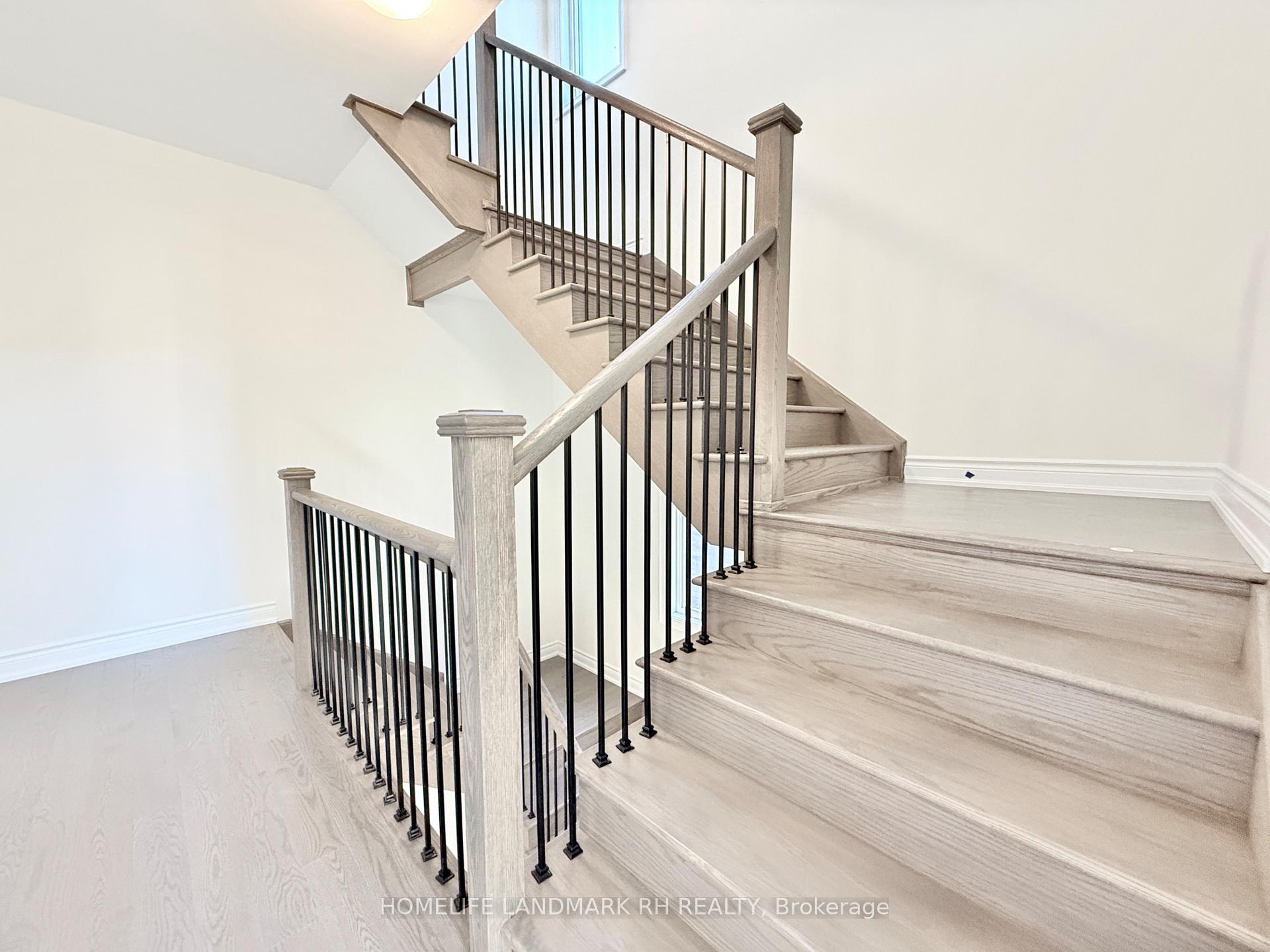 Photo 17 of 18 Lucy Pick Avenue, Markham, Rural Markham — HOMEH