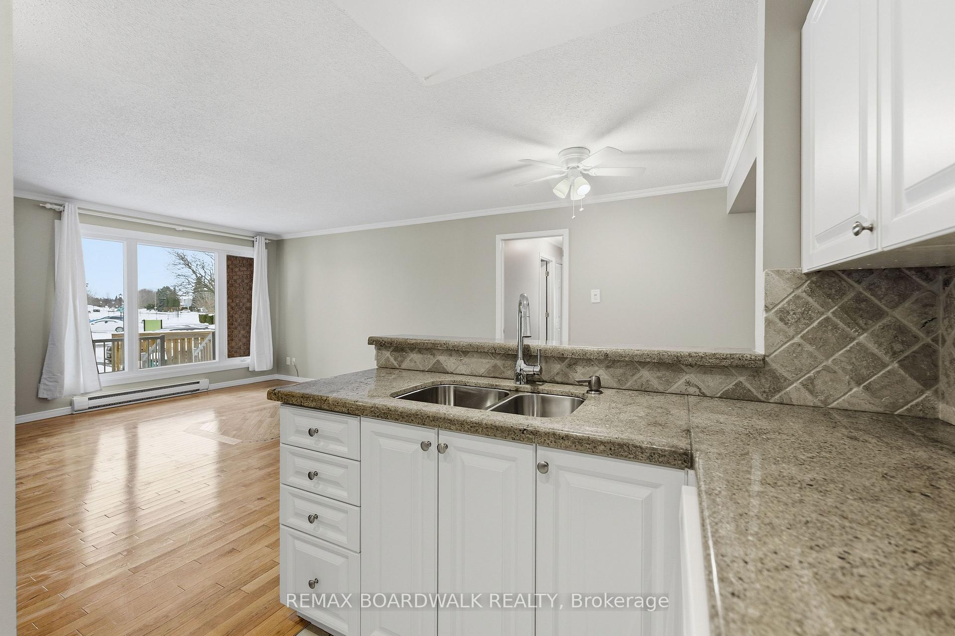 Photo 32 of Unit 106, 1760 Cabaret Lane, Ottawa, Fallingbrook/Pineridge — HOMEH