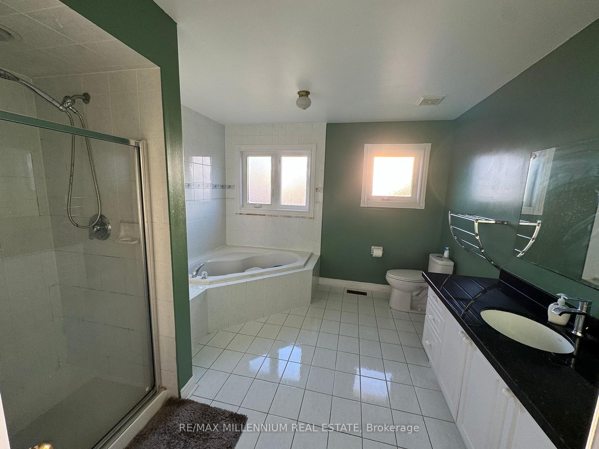 Photo 8 of 49 Eastbrook Way, Brampton, Bram East — HOMEH