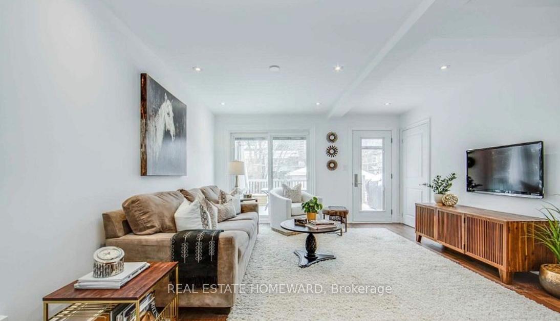 Photo 4 of 24 Manor Road E, Toronto, Mount Pleasant West — HOMEH