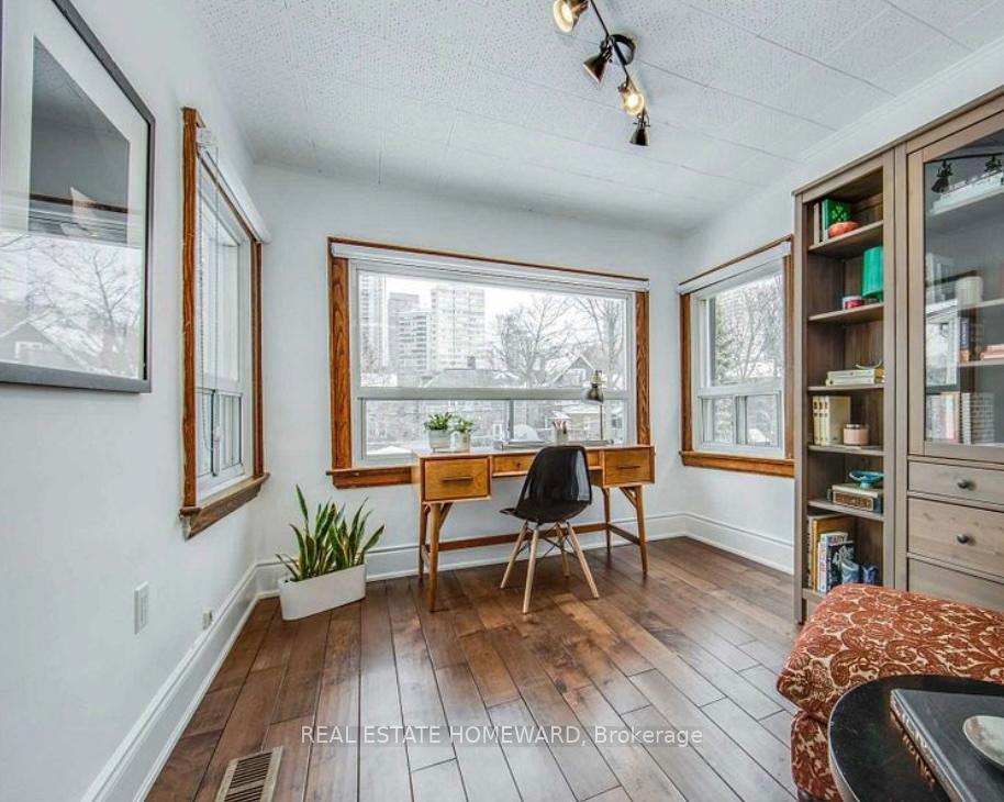 Photo 11 of 24 Manor Road E, Toronto, Mount Pleasant West — HOMEH