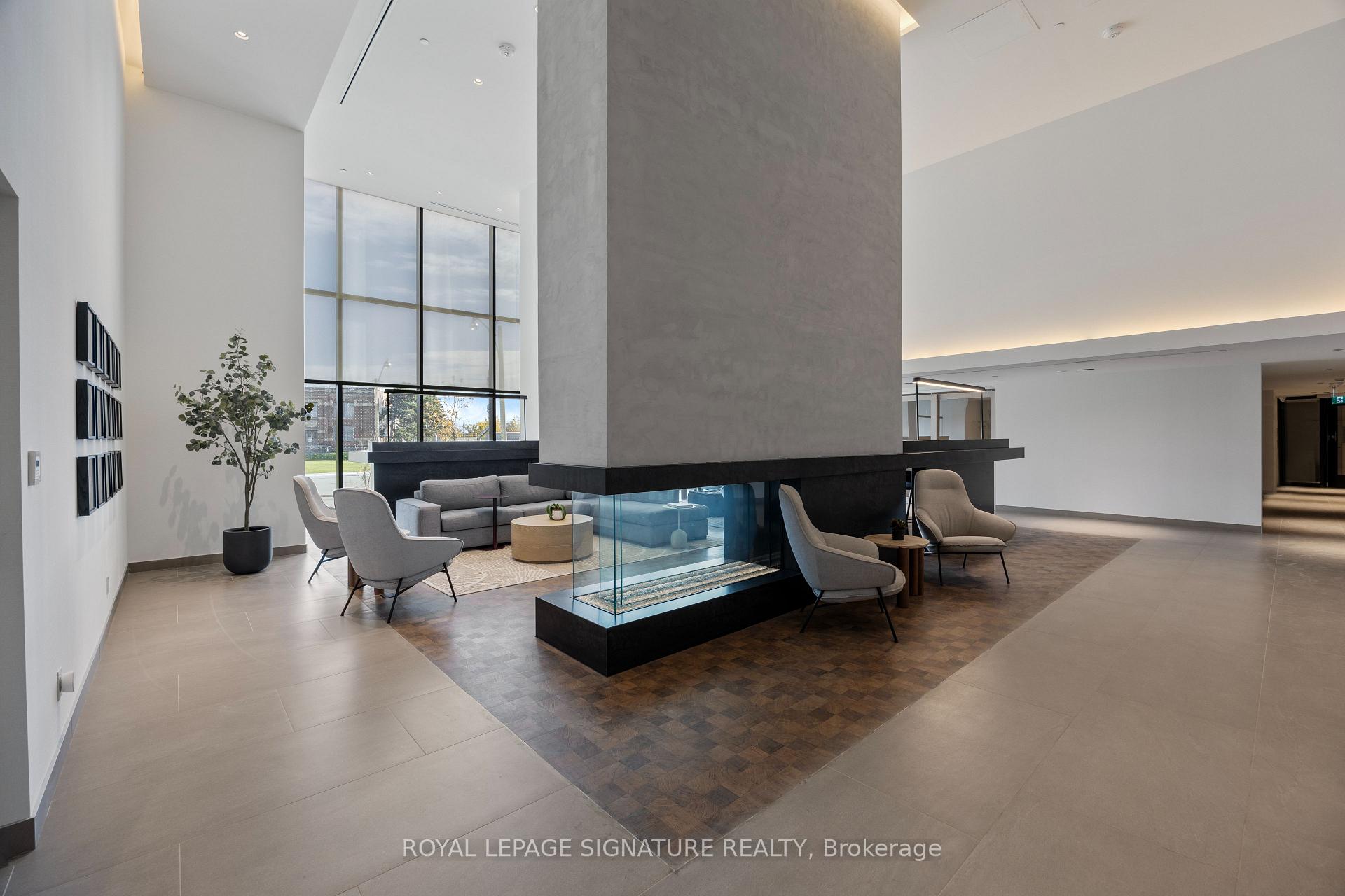 Photo 5 of Unit 1412, 1050 Eastern Avenue, Toronto, The Beaches — HOMEH