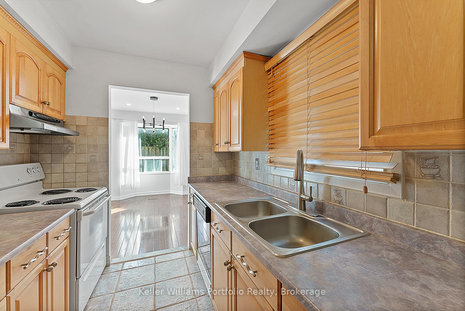 Photo 17 of 1654 Mcbrady Crescent, Pickering, Brock Ridge — HOMEH