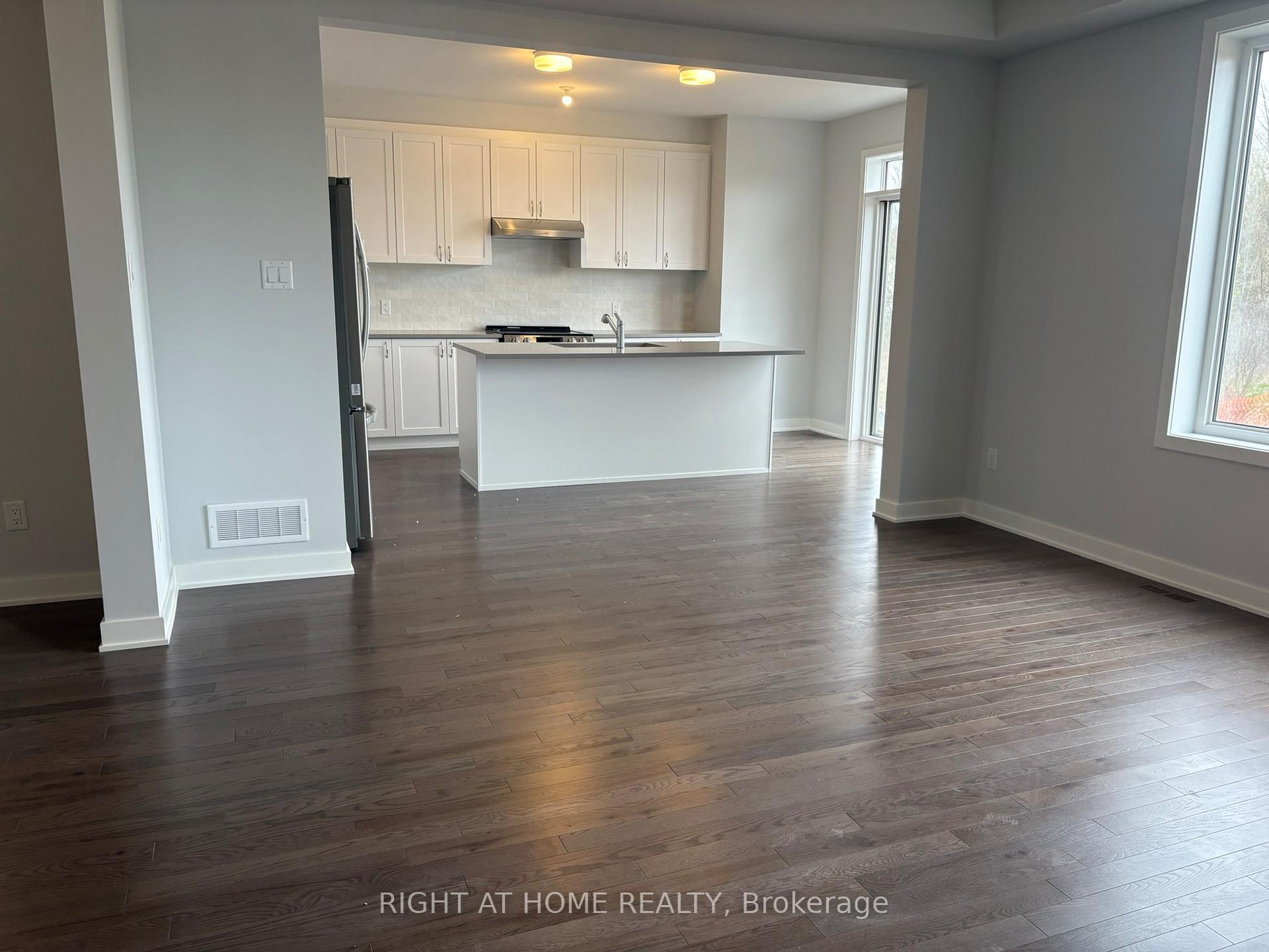 Photo 31 of 641 Bronzo Copper Crescent, Ottawa, Richmond — HOMEH