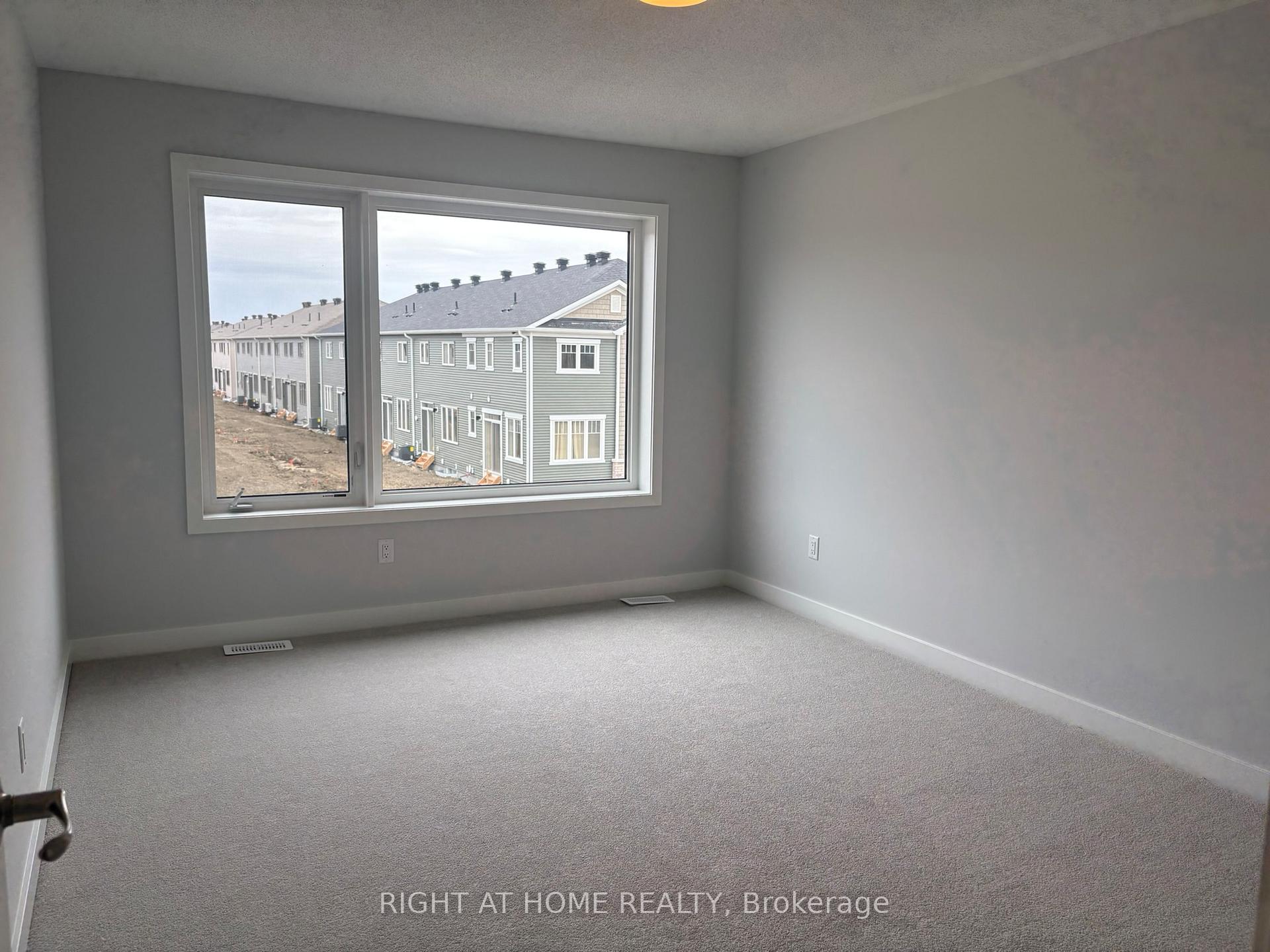 Photo 22 of 641 Bronzo Copper Crescent, Ottawa, Richmond — HOMEH