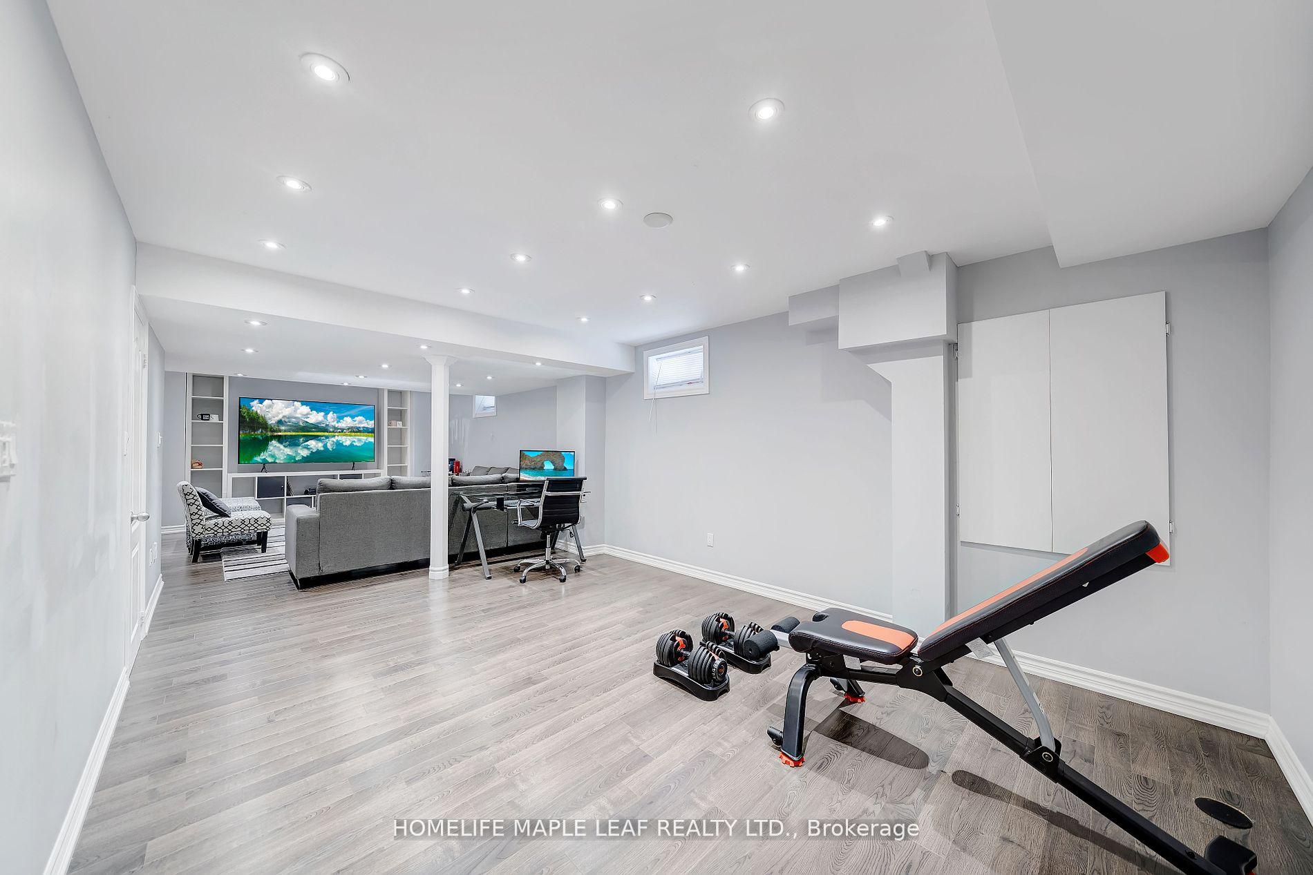 Photo 30 of 39 Snapdragon Square, Brampton, Bram East — HOMEH