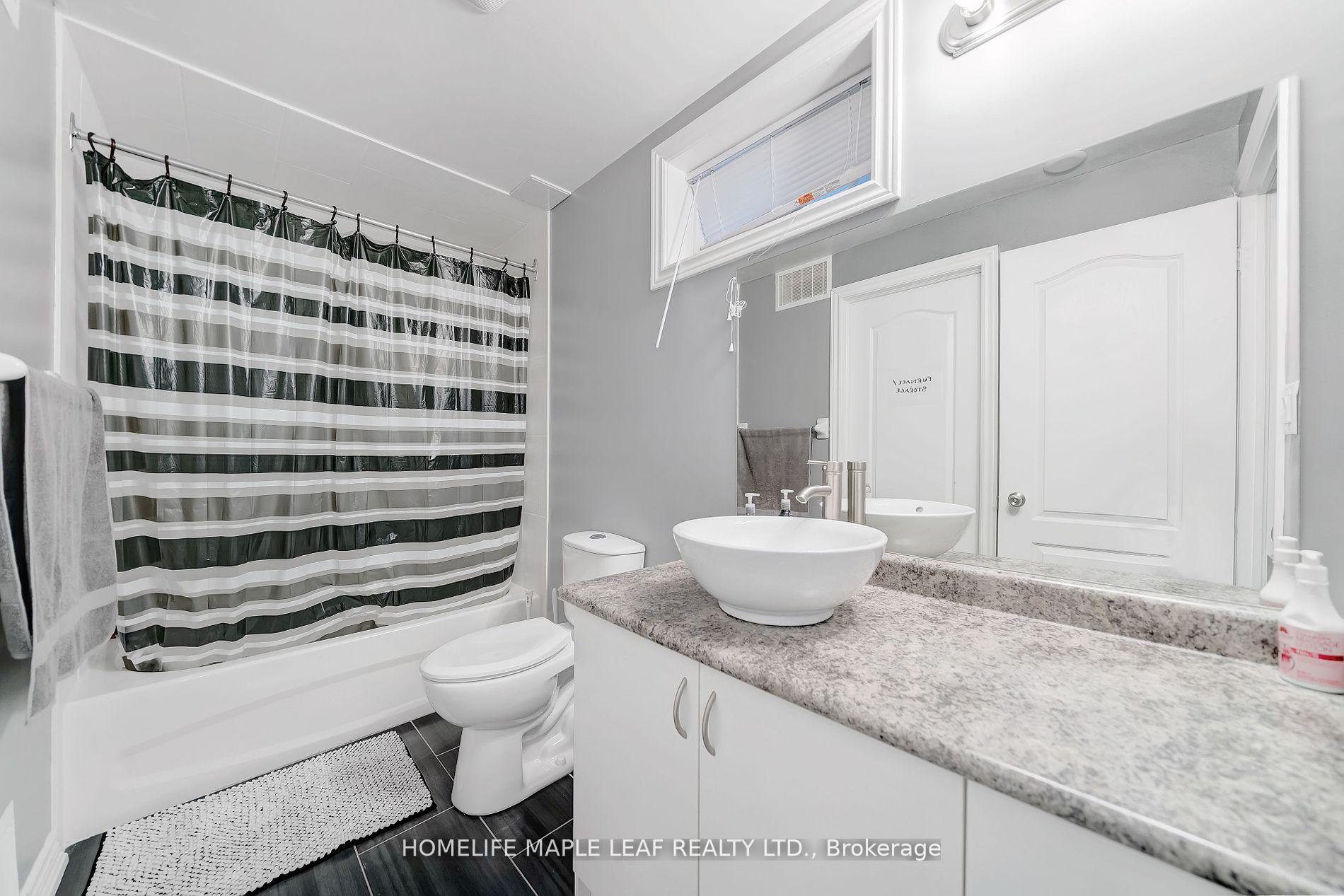 Photo 17 of 39 Snapdragon Square, Brampton, Bram East — HOMEH