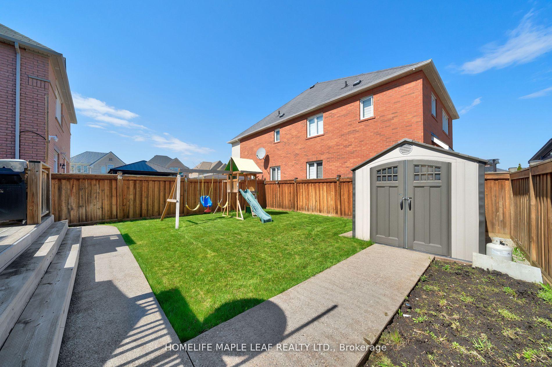 Photo 29 of 39 Snapdragon Square, Brampton, Bram East — HOMEH