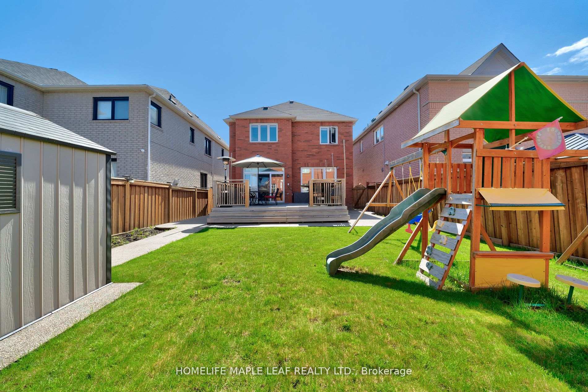 Photo 21 of 39 Snapdragon Square, Brampton, Bram East — HOMEH