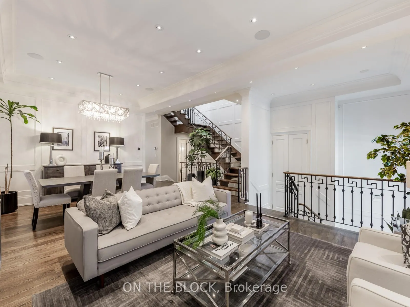 Photo 6 of 225 Joicey Boulevard, Toronto, Bedford Park-Nortown — HOMEH