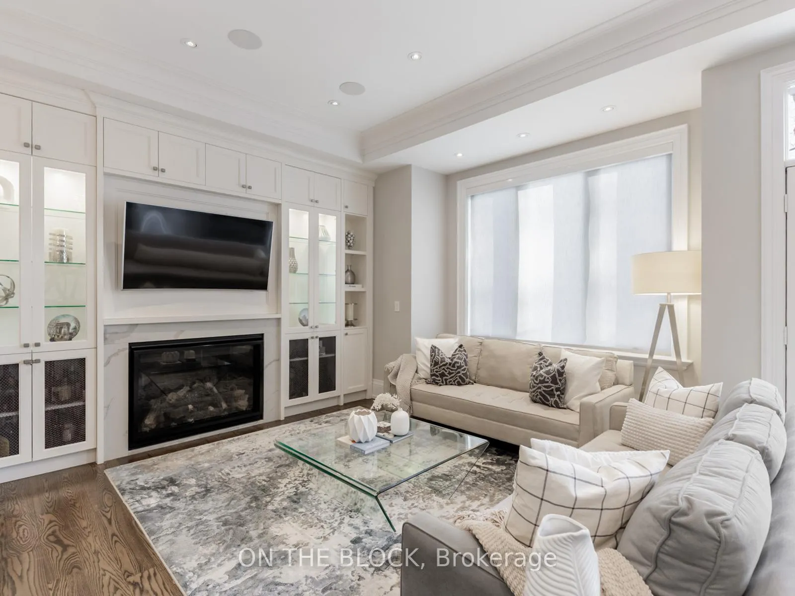 Photo 12 of 225 Joicey Boulevard, Toronto, Bedford Park-Nortown — HOMEH
