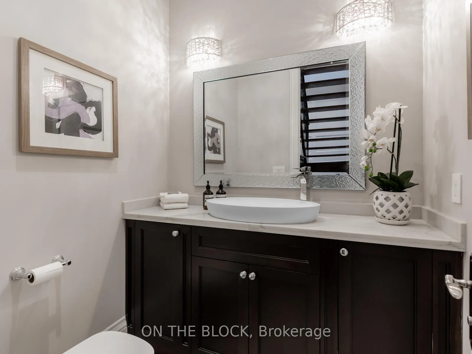 Photo 17 of 225 Joicey Boulevard, Toronto, Bedford Park-Nortown — HOMEH